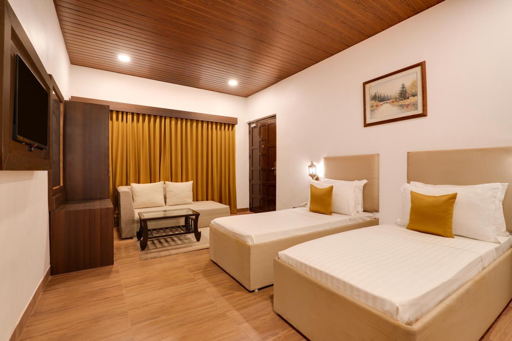 Superior Twin Room