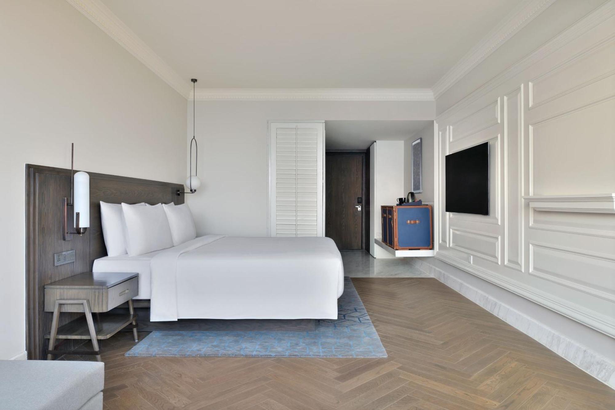 Premium King Larger Guest room 1 King X Complimentary Golden Temple transfers