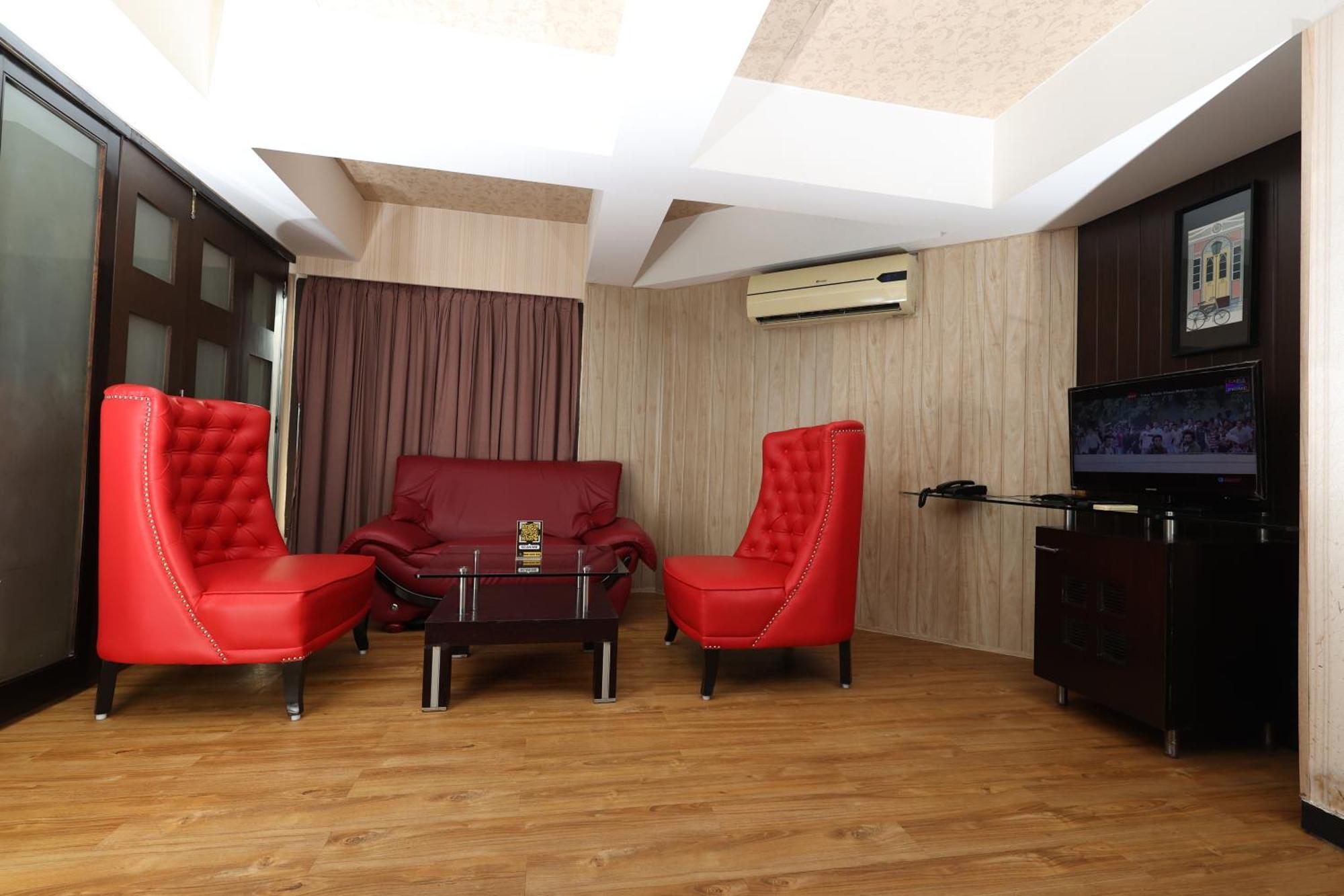Deluxe Suite