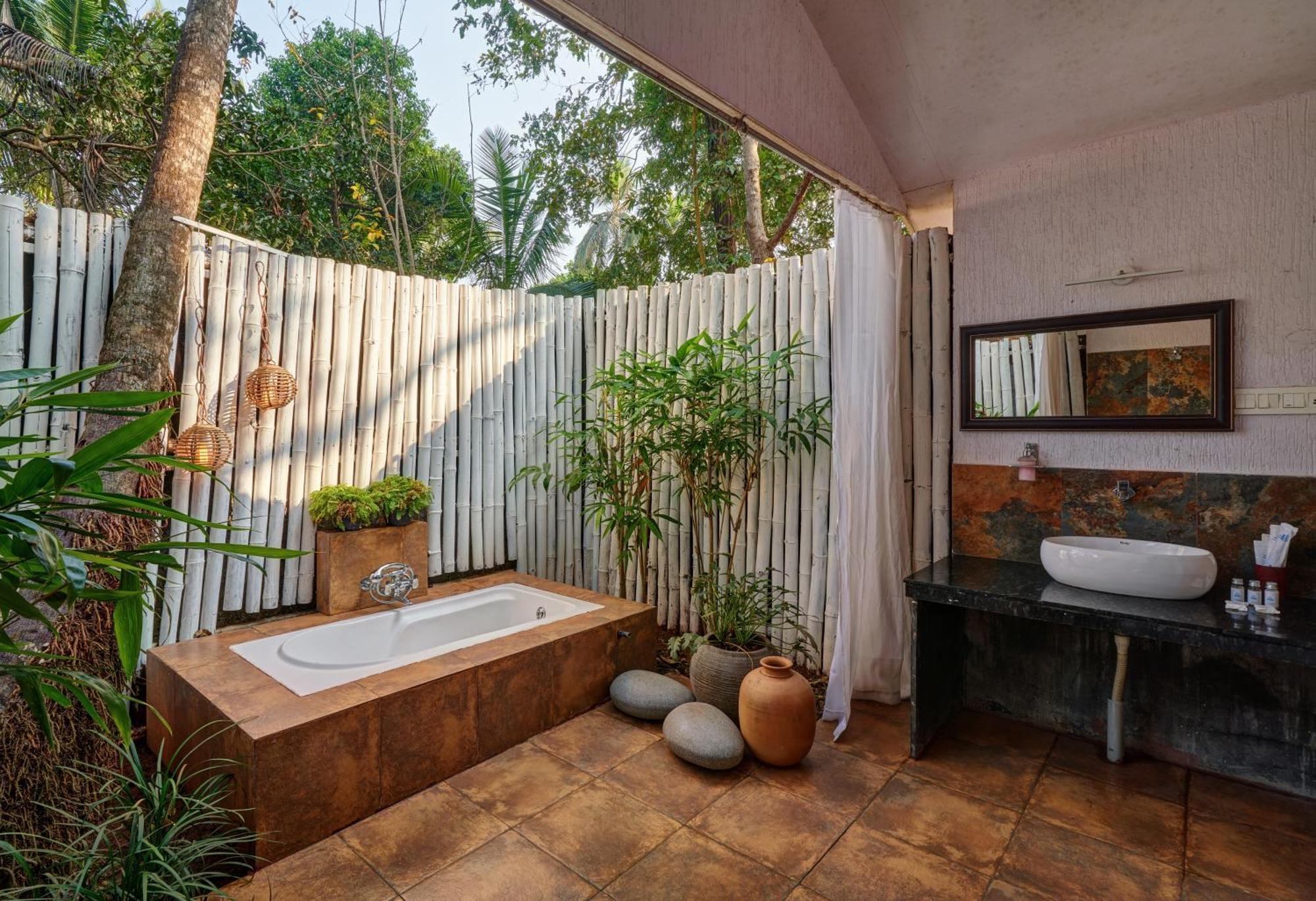 Blu Fern Cottage Bathtub Welcome Drink on Arrival on Food & Soft Beverages