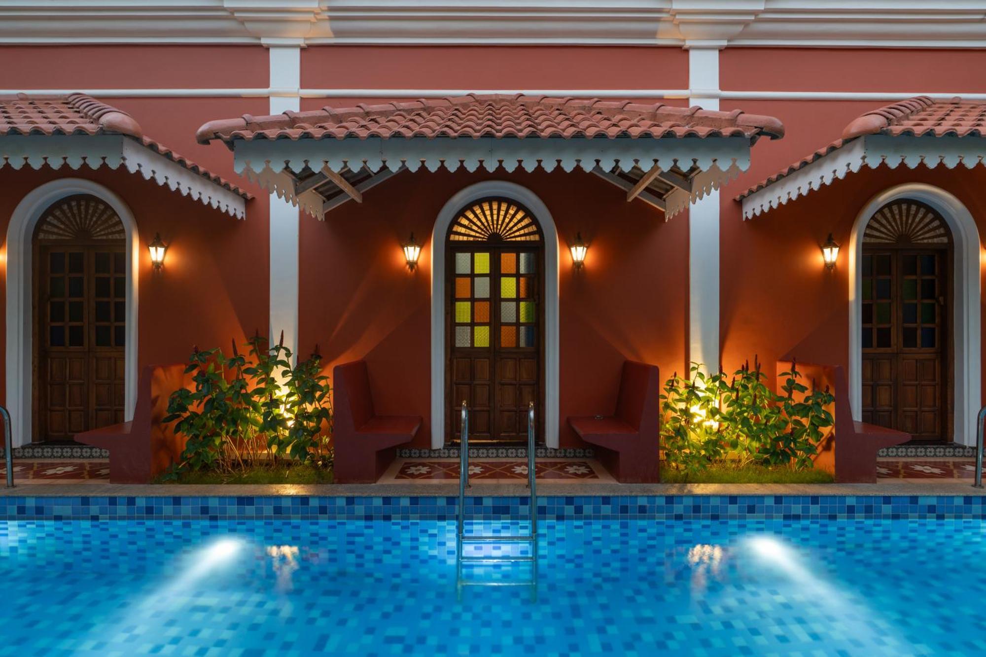 King Room Pool View