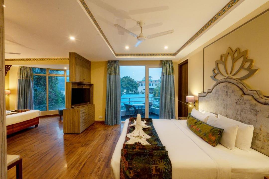 Family Room Partial River Facing Balcony