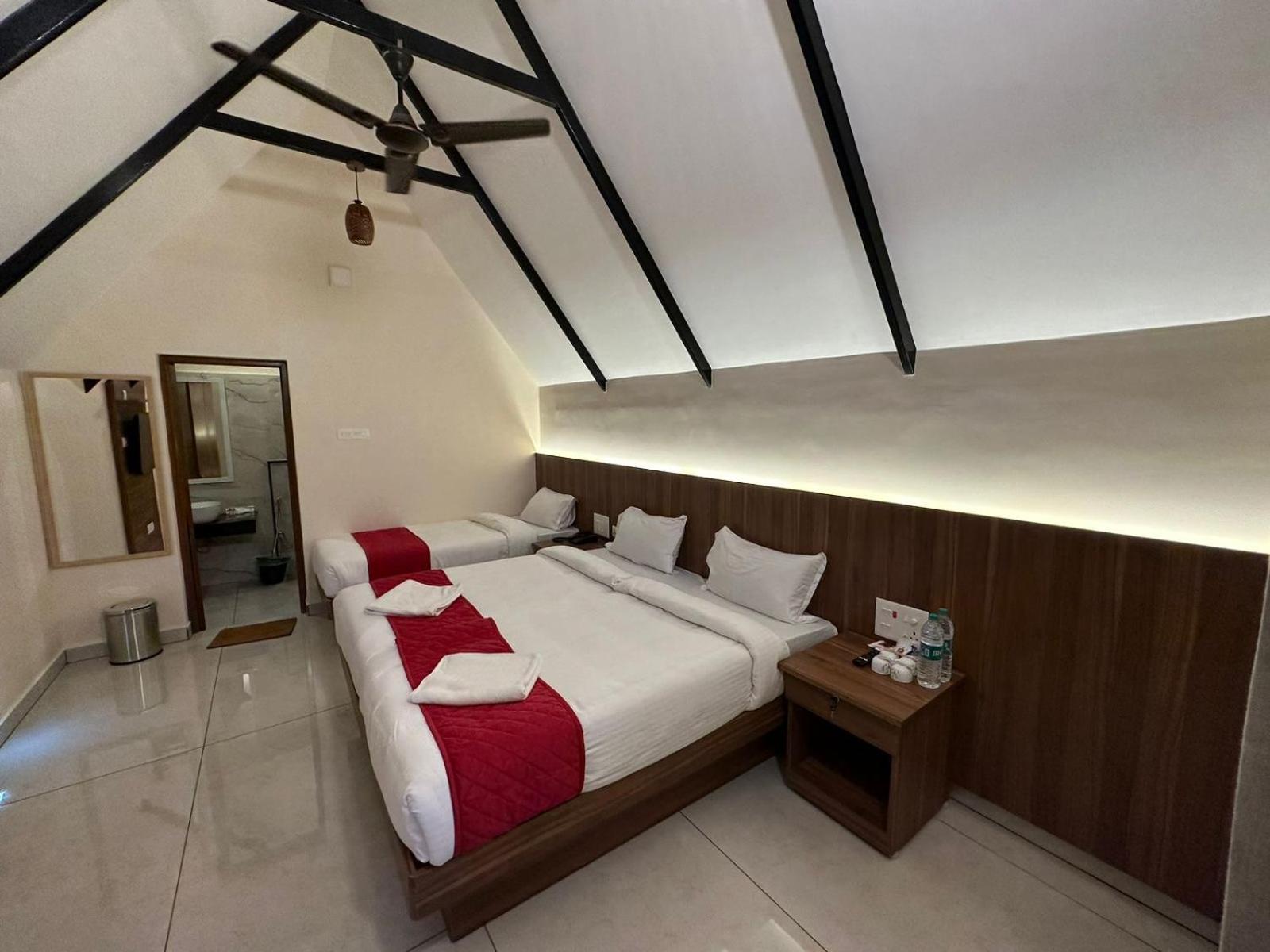 Deluxe Triple Room
