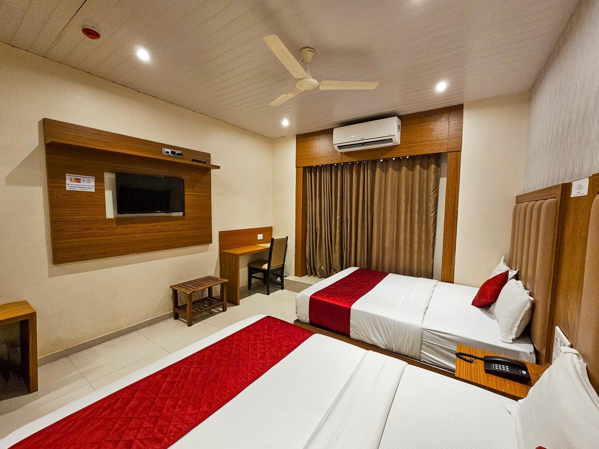 Deluxe Triple Room