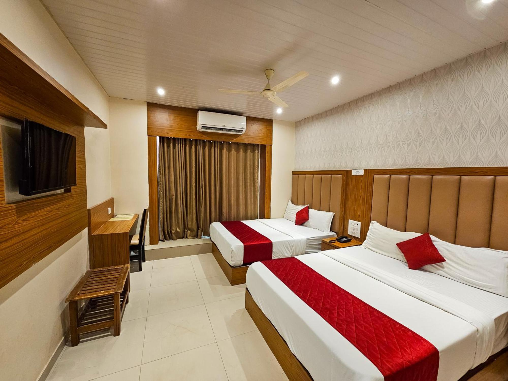 Deluxe Quadruple Room