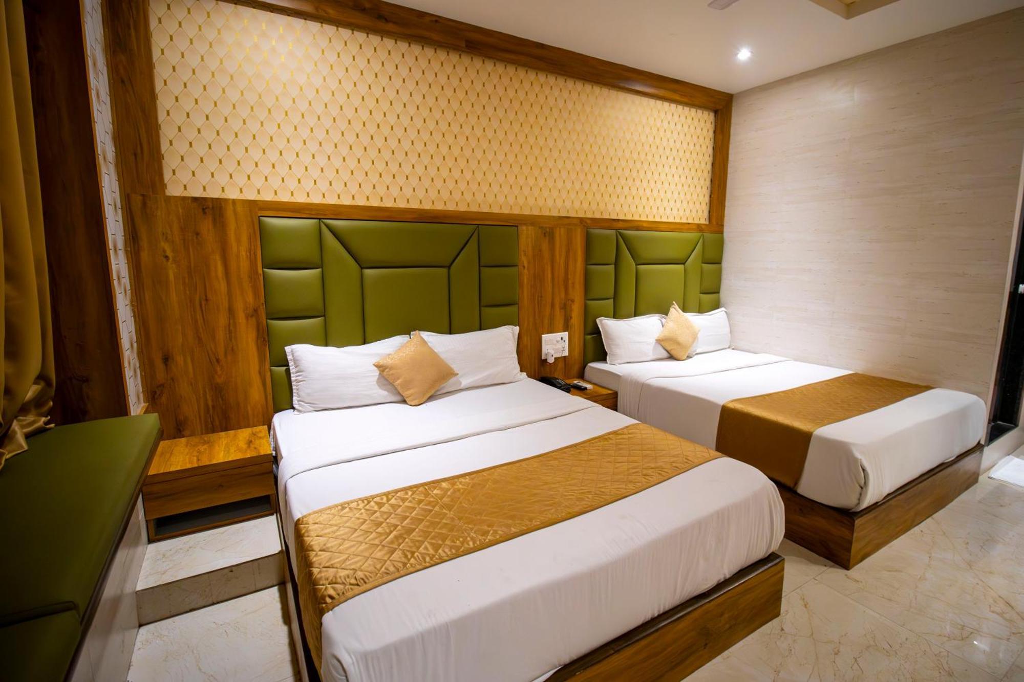 Deluxe Quadruple Room