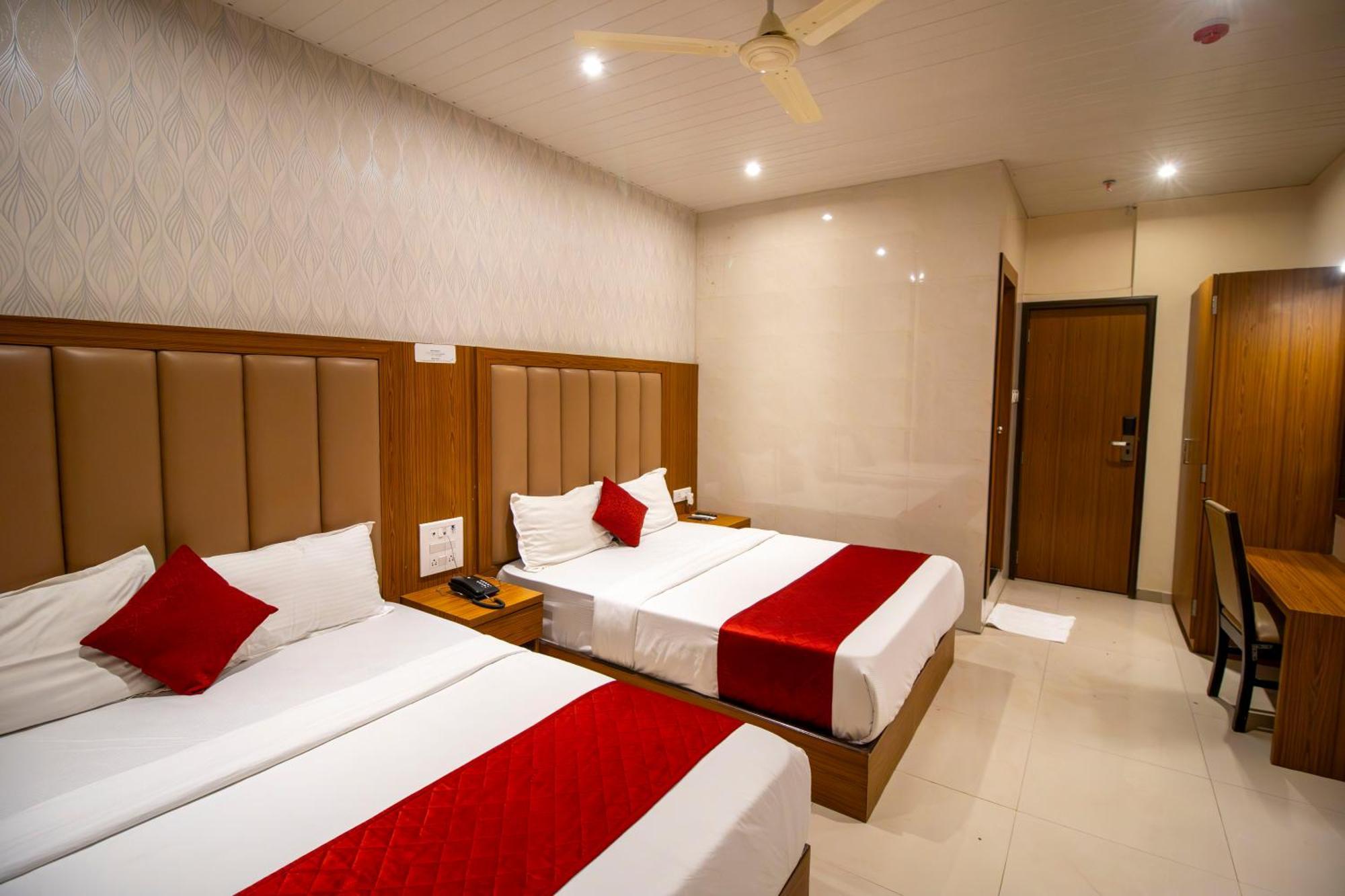 Deluxe Quadruple Room