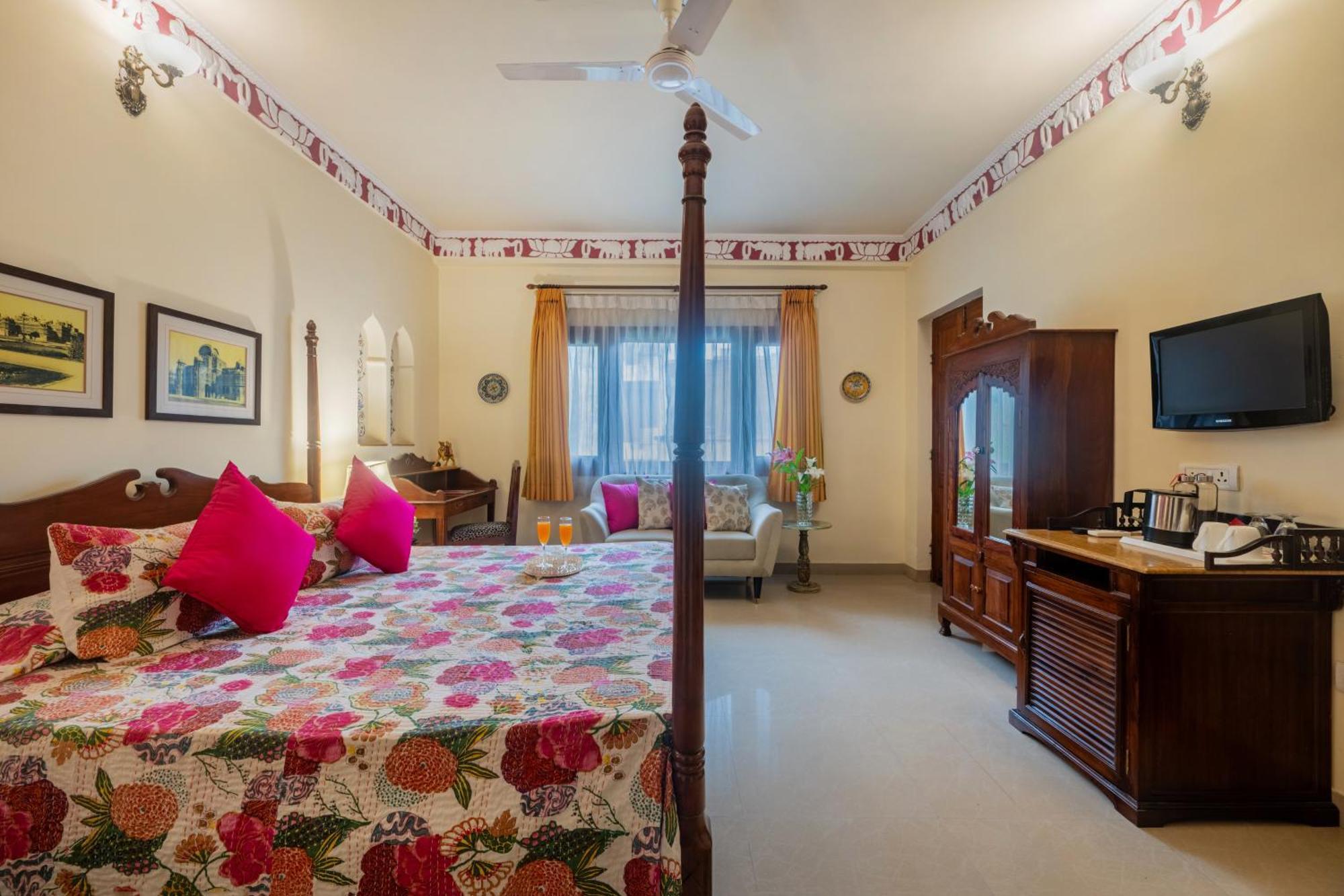 Deluxe Double Room complimentary Airport pick up