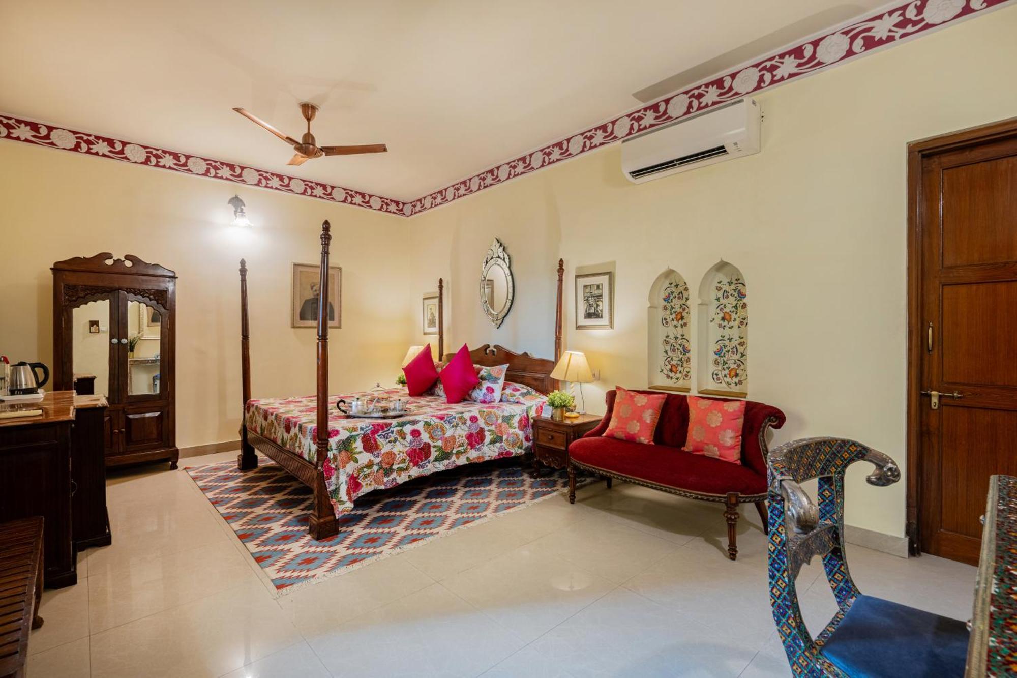 Super Deluxe Double room complimentary Airport pickup
