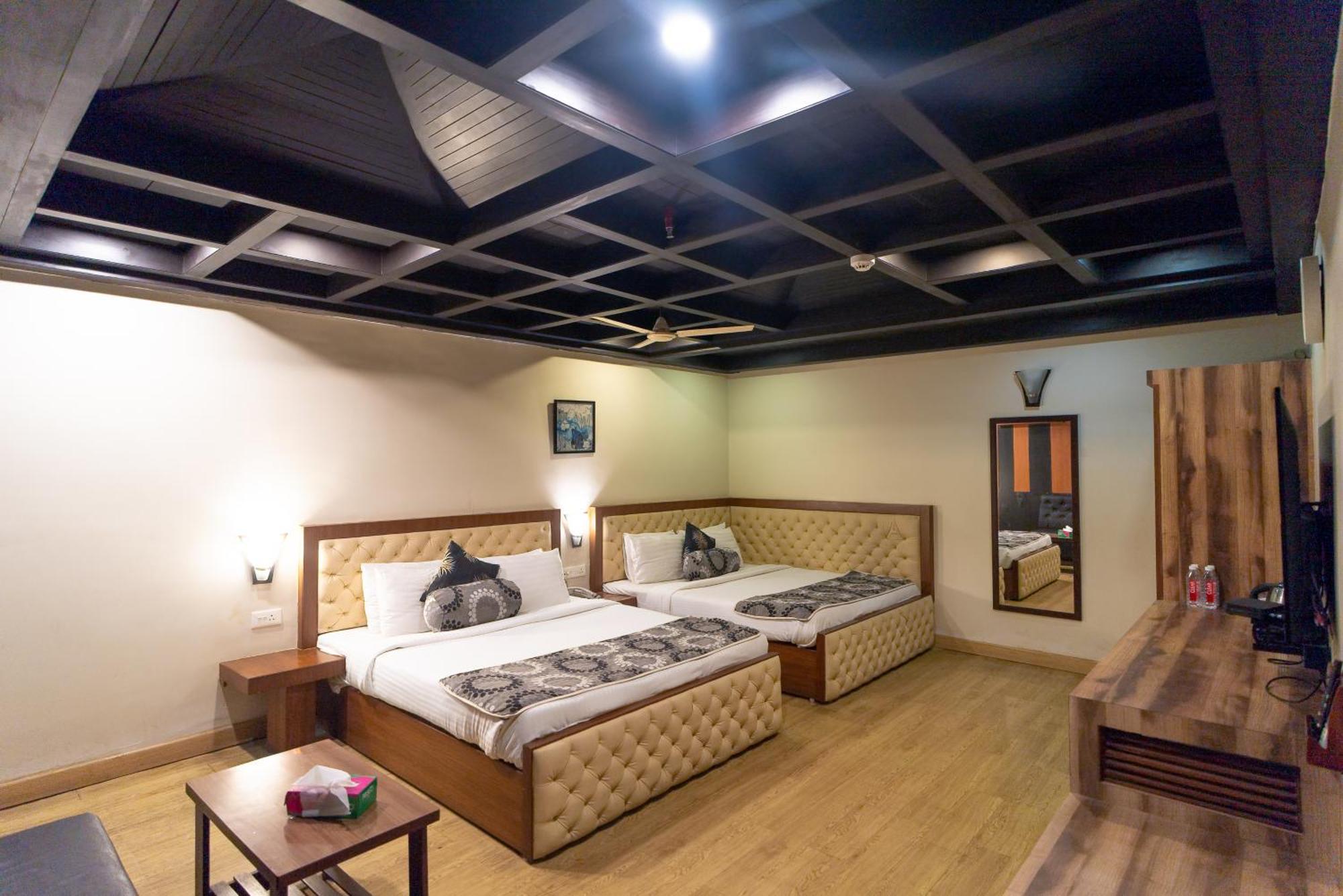 Family Room,1611106487:JPEG