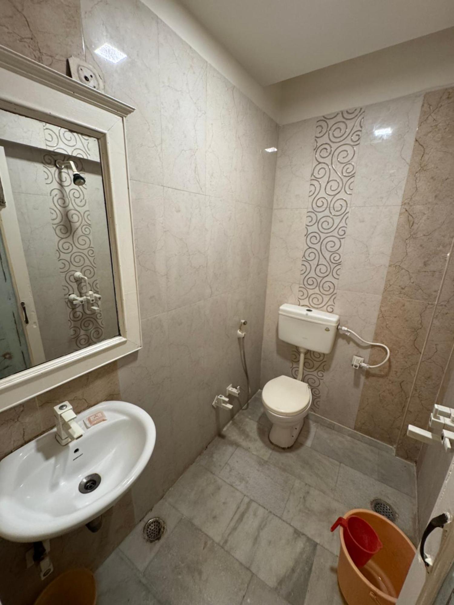 Semi Deluxe Double or Twin Room