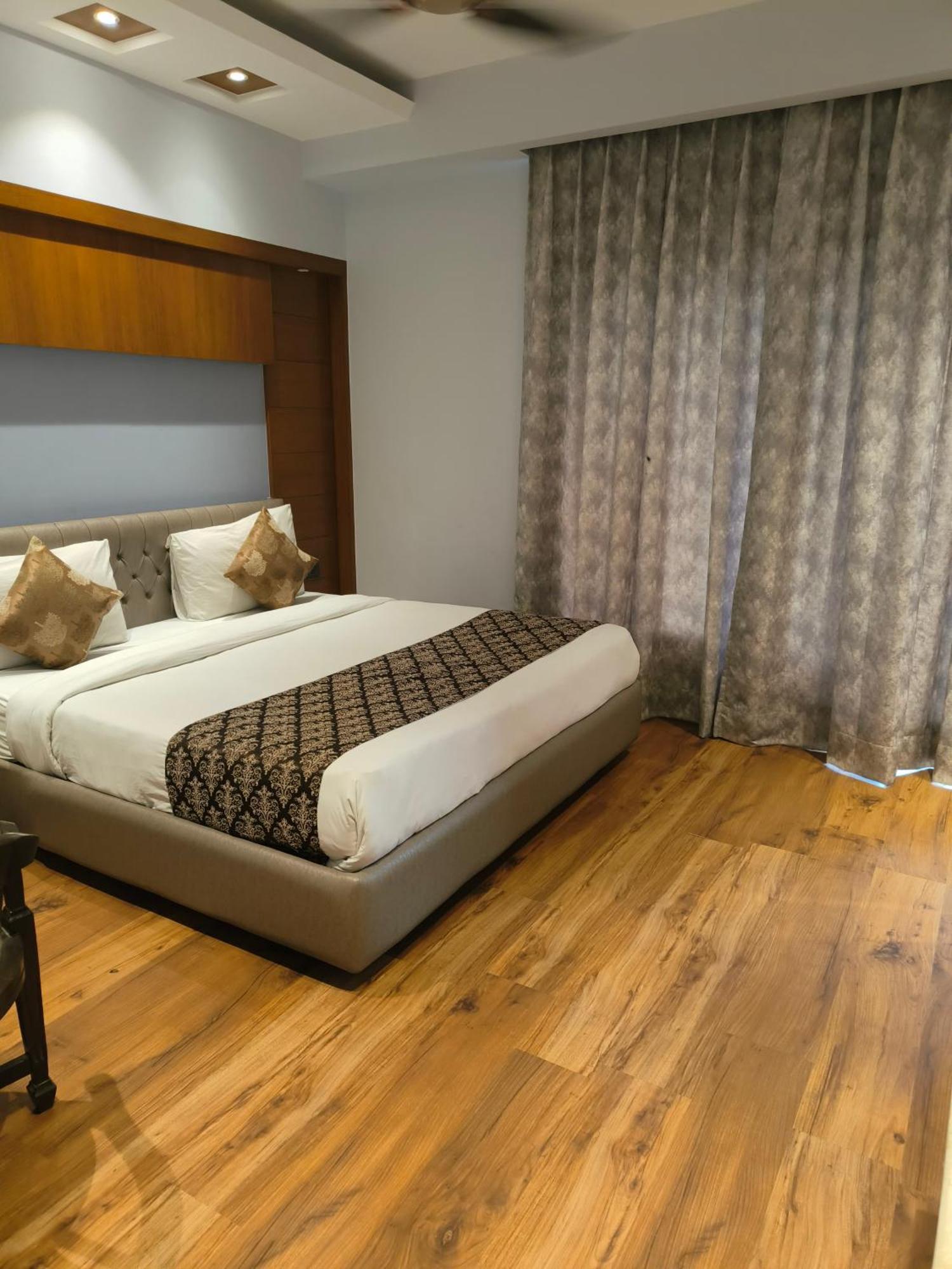 Superior Room Airport Pickup