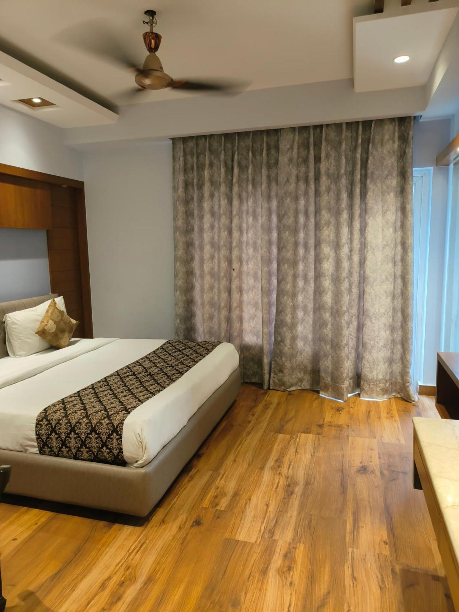 Superior Room Airport Pickup