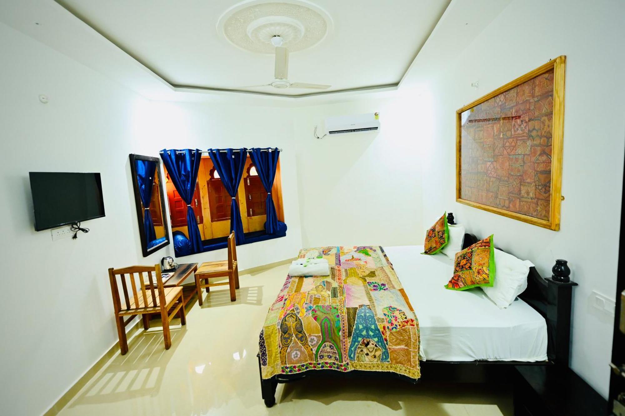Queen Room