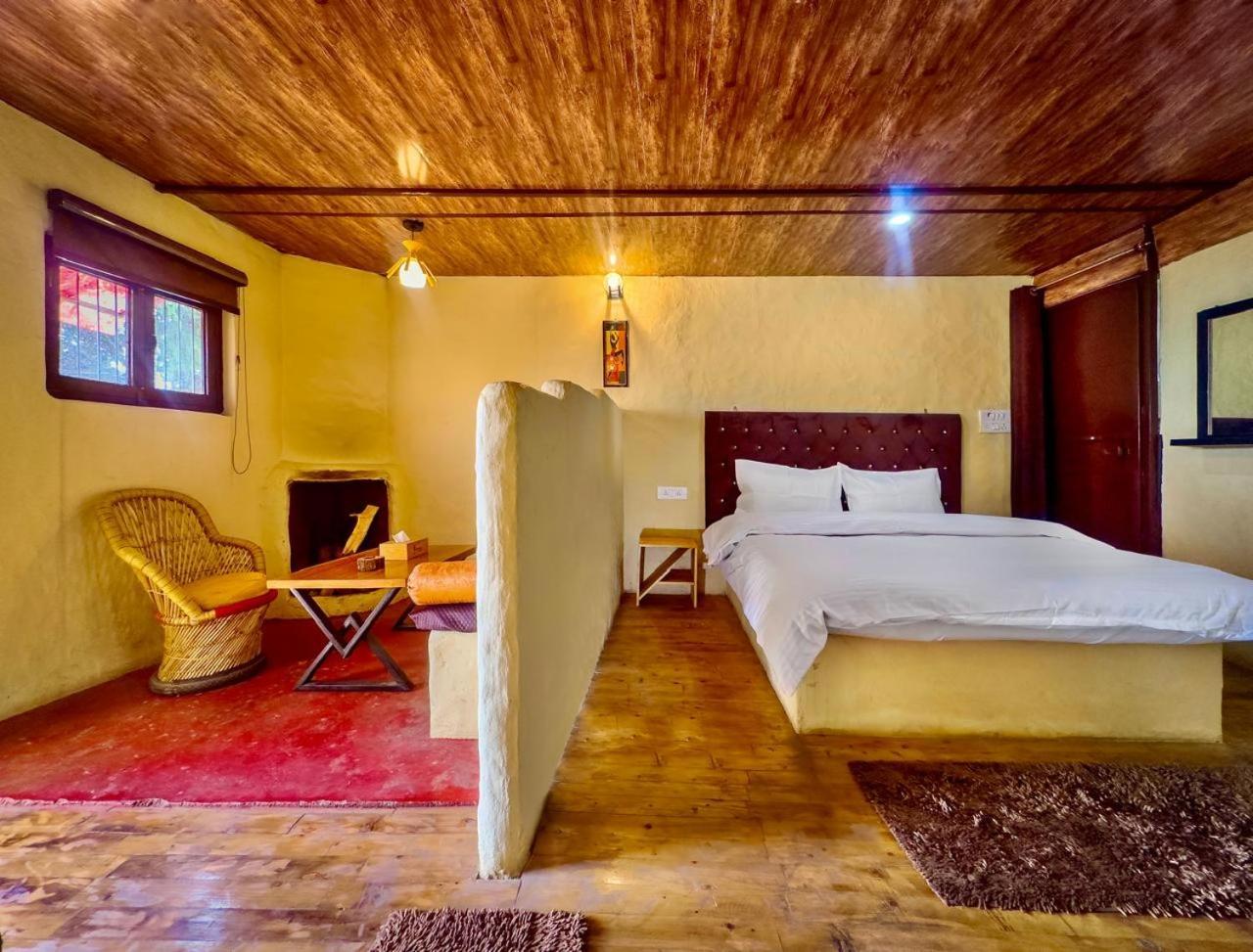 Queen Room with Balcony