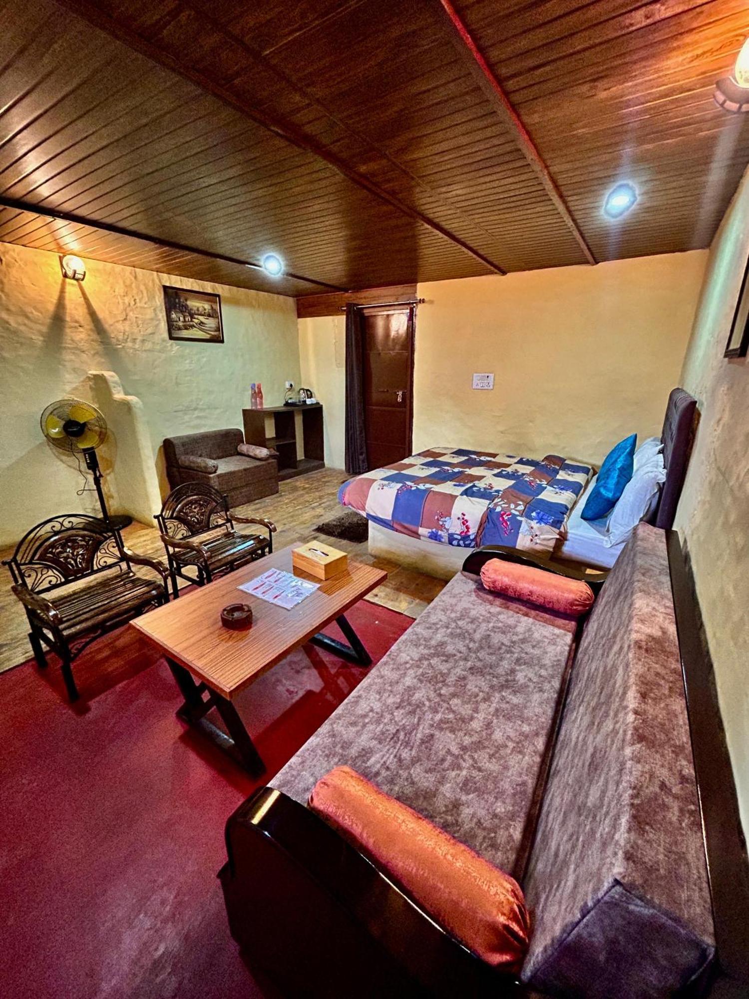 Queen Room