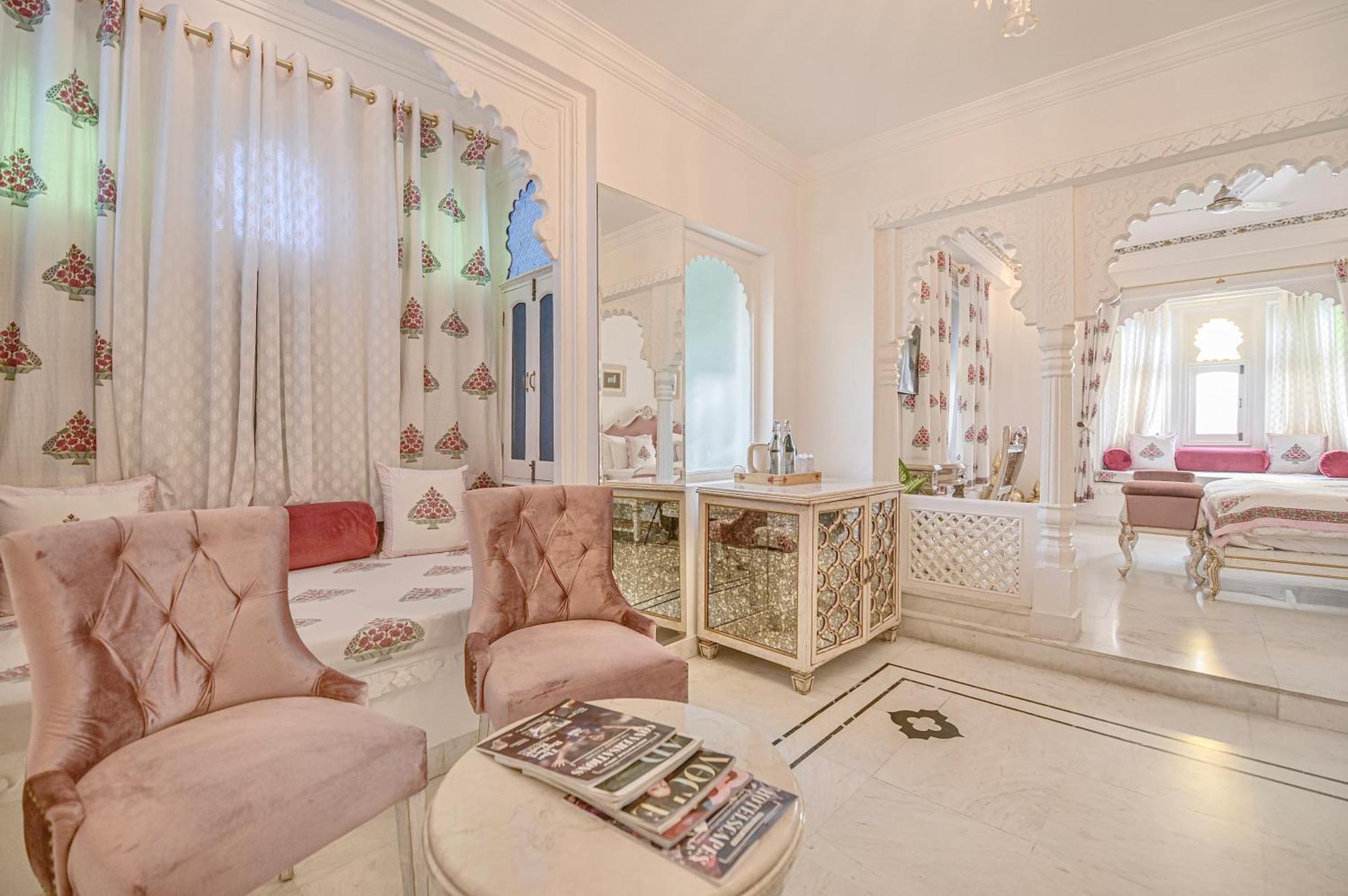 Jagat Suite Lake Facing