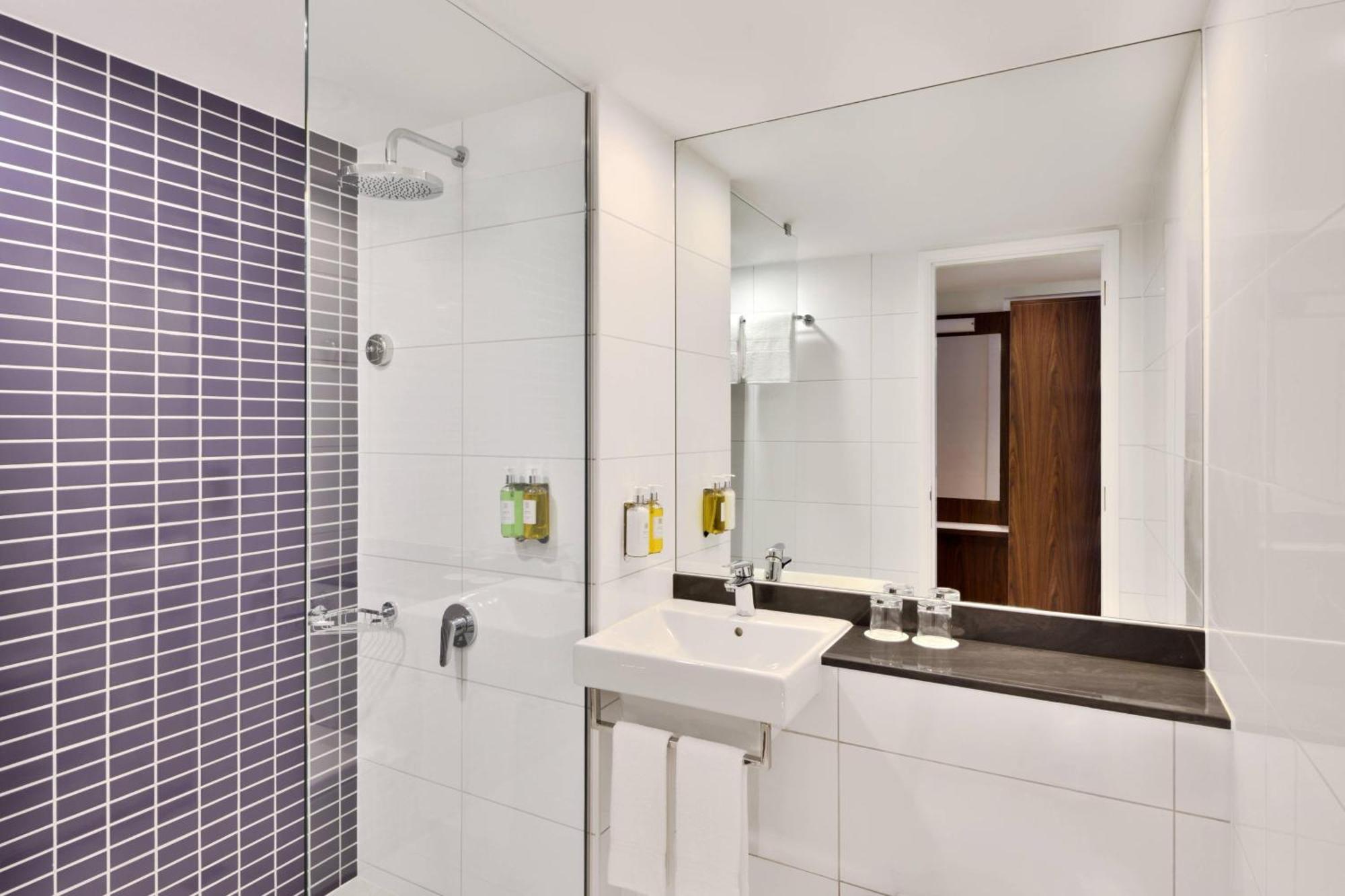 Fairfield Queen Room INR 500 hotel credits on F&B per