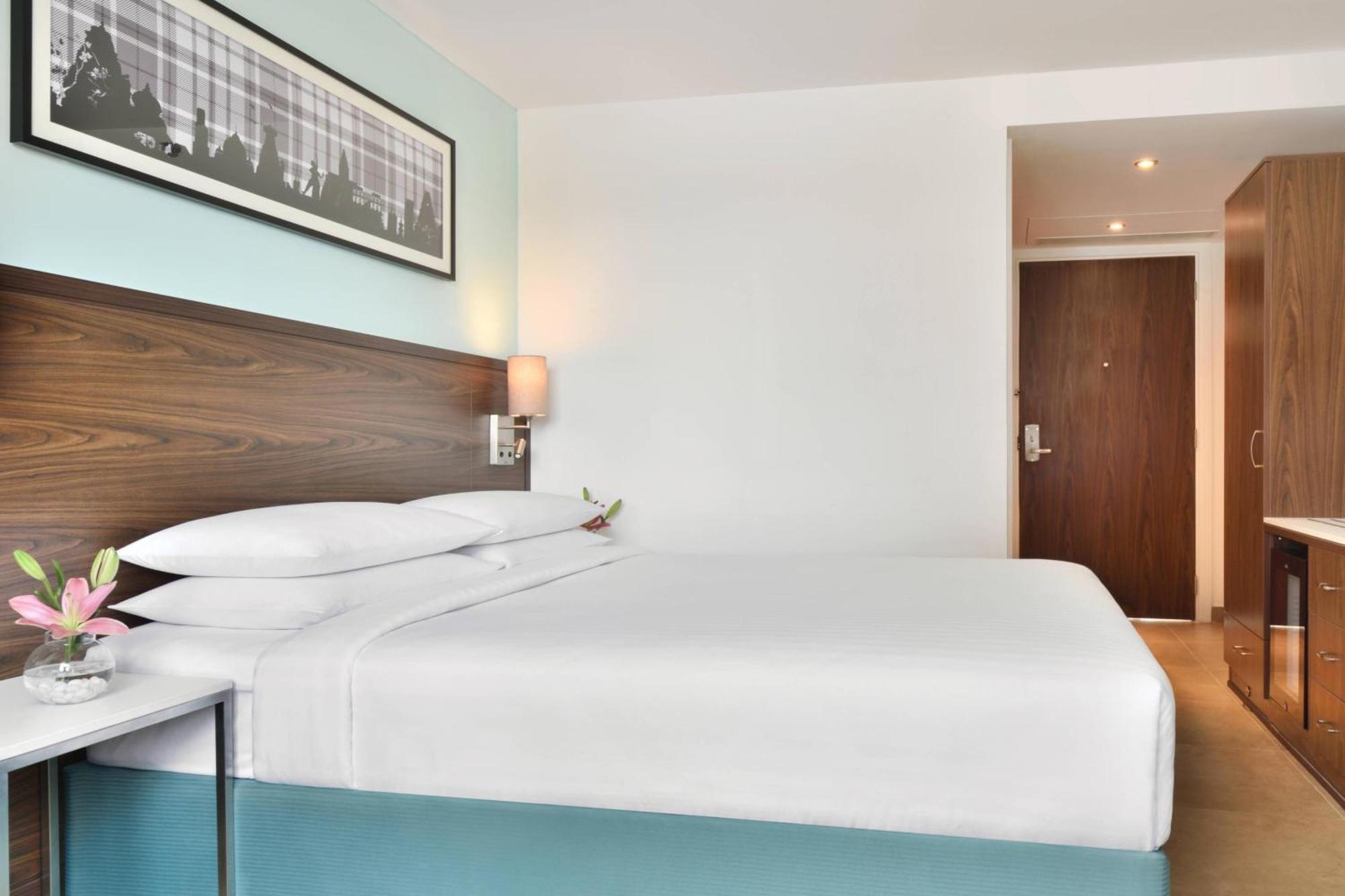 Fairfield Queen Room INR 500 hotel credits on F&B per