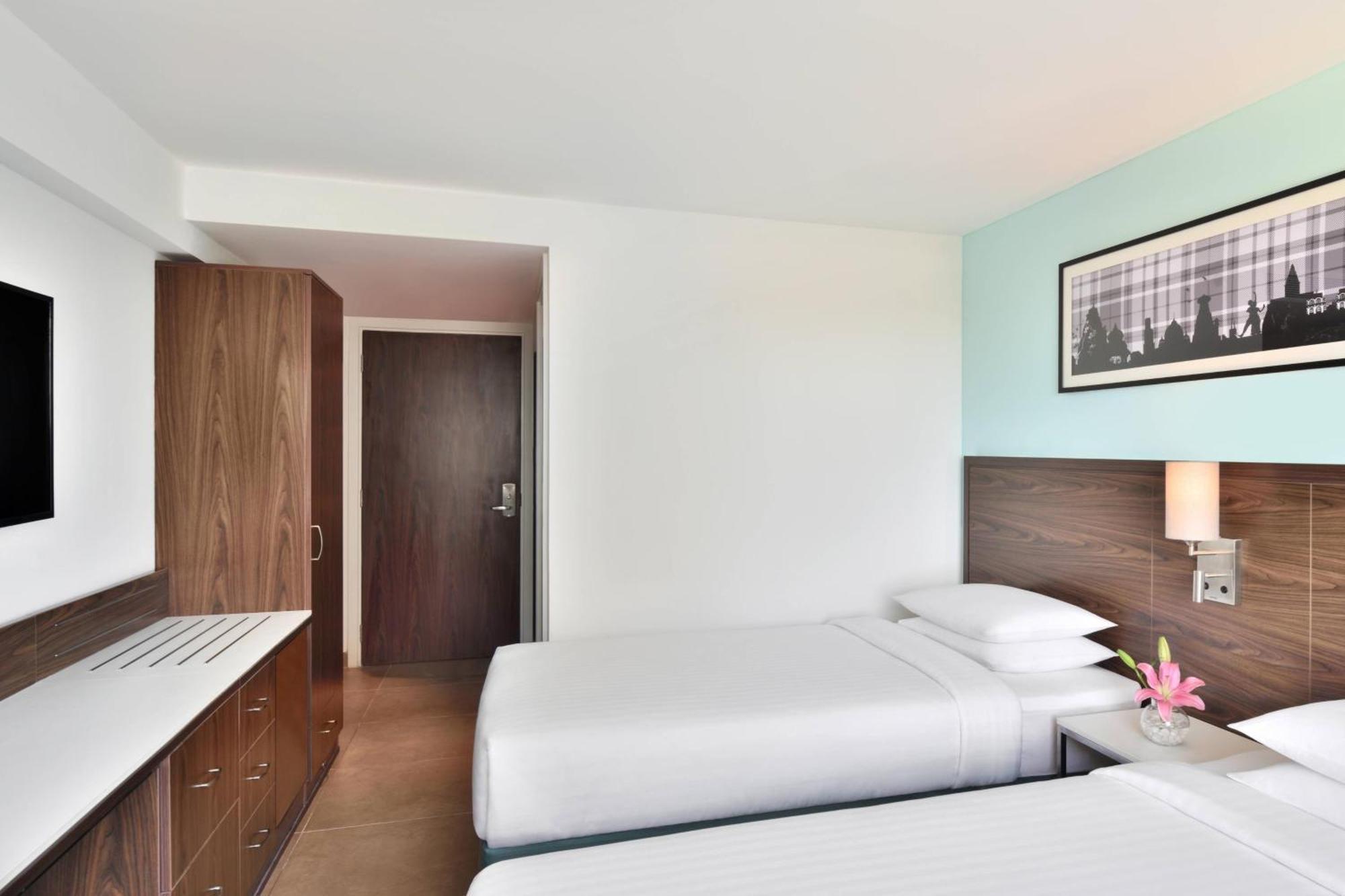 Fairfield Twin Room INR 500 hotel credits on F&B per