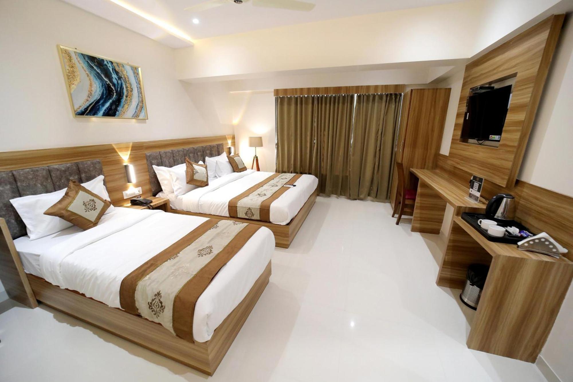Executive Triple Room