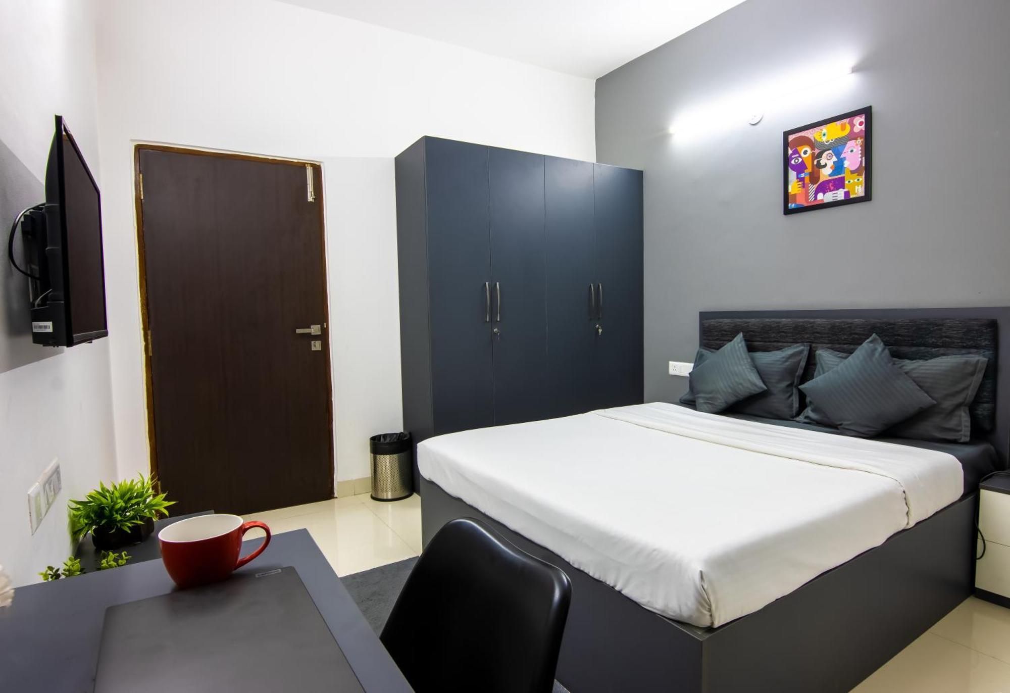 Deluxe King Room