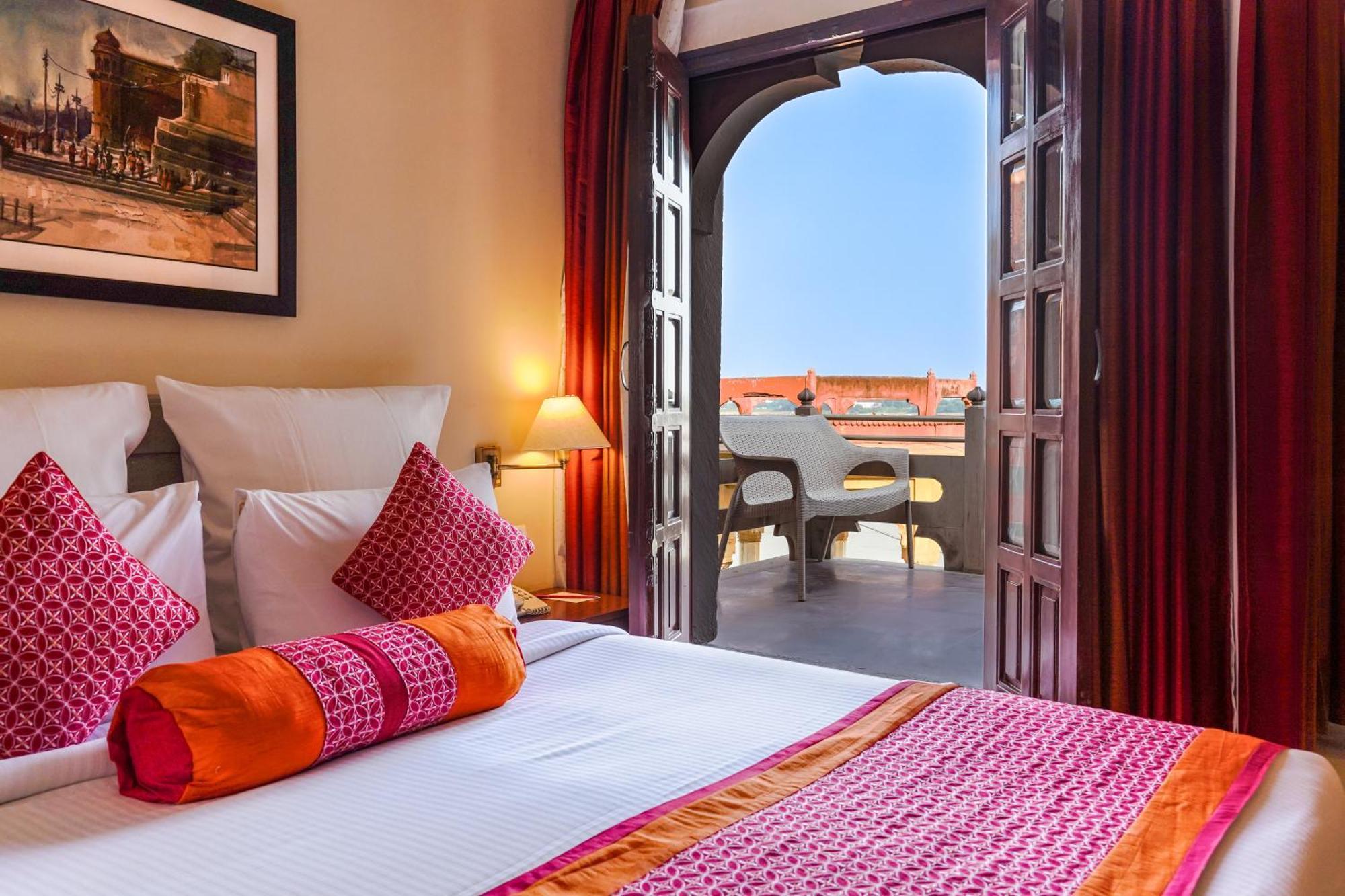 Deluxe Double Room River View with complimentary Mini Bar