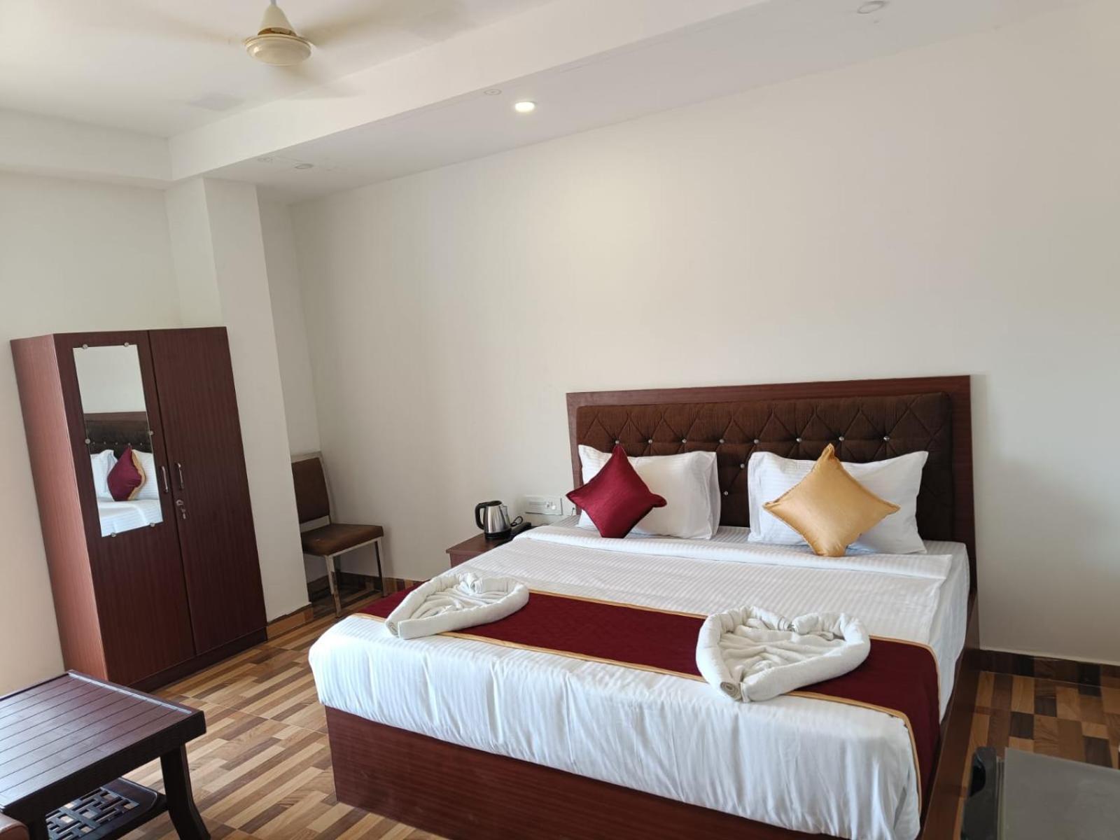 Deluxe Double Room with Balcony