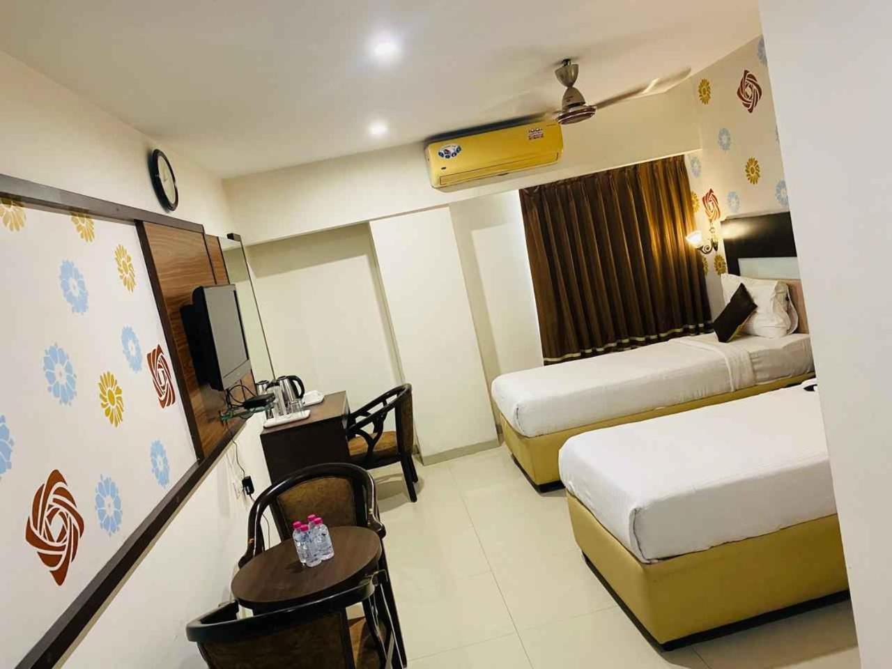 Double Room,1640392662:JPEG
