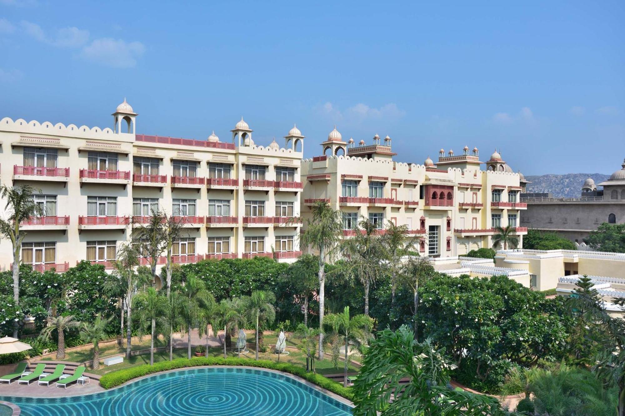 Superior Garden view Twin Bed on food soft beverages on SpaBuy 1 1 on select brands at Madeira bar between 4 pm 10 pm