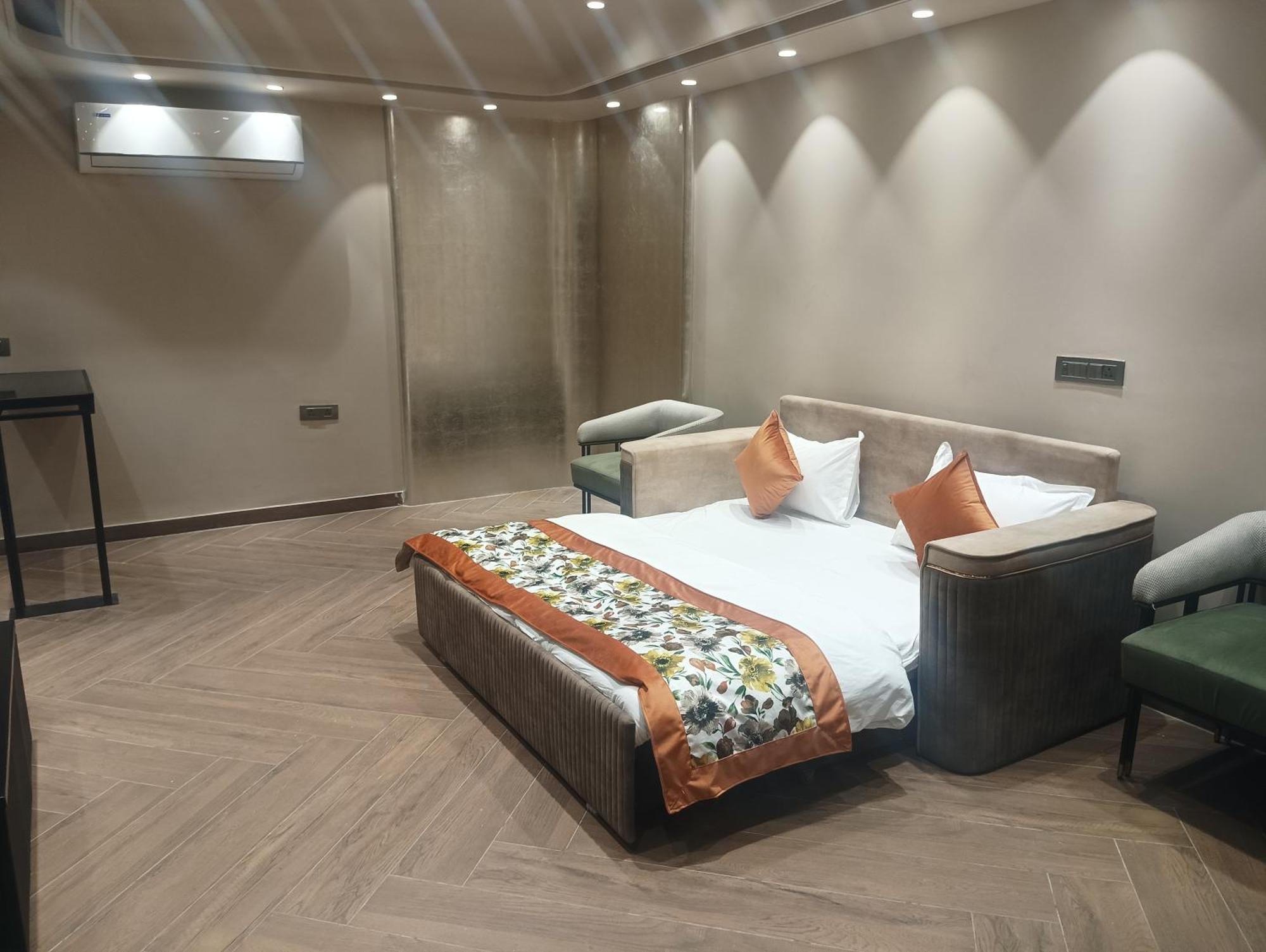 Executive Suite