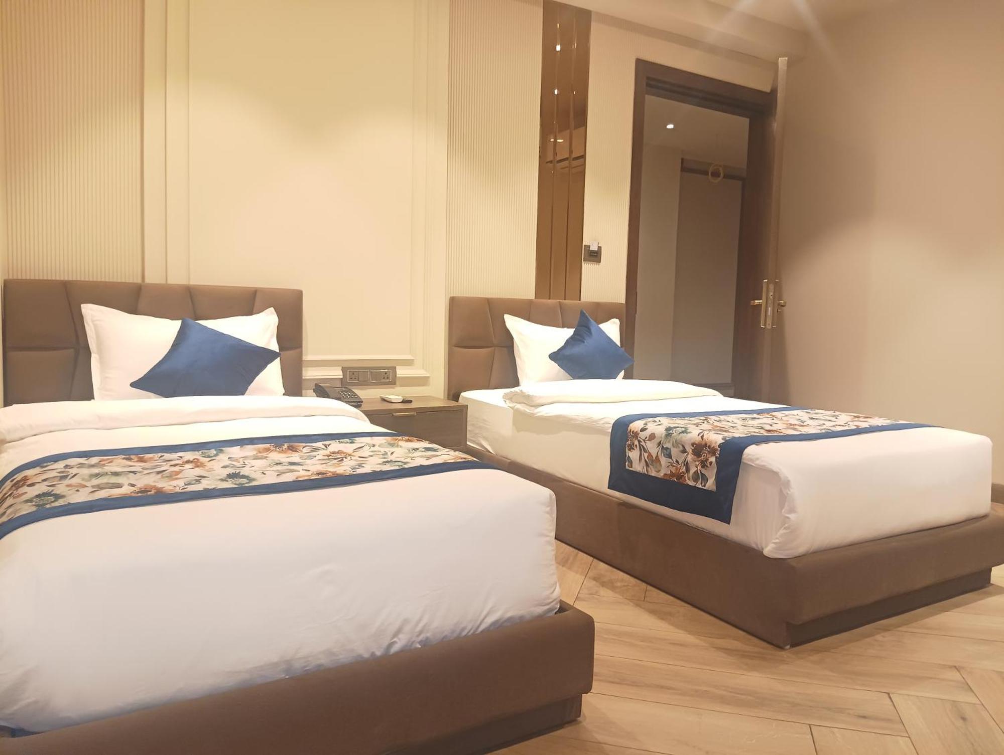 Deluxe Twin Room