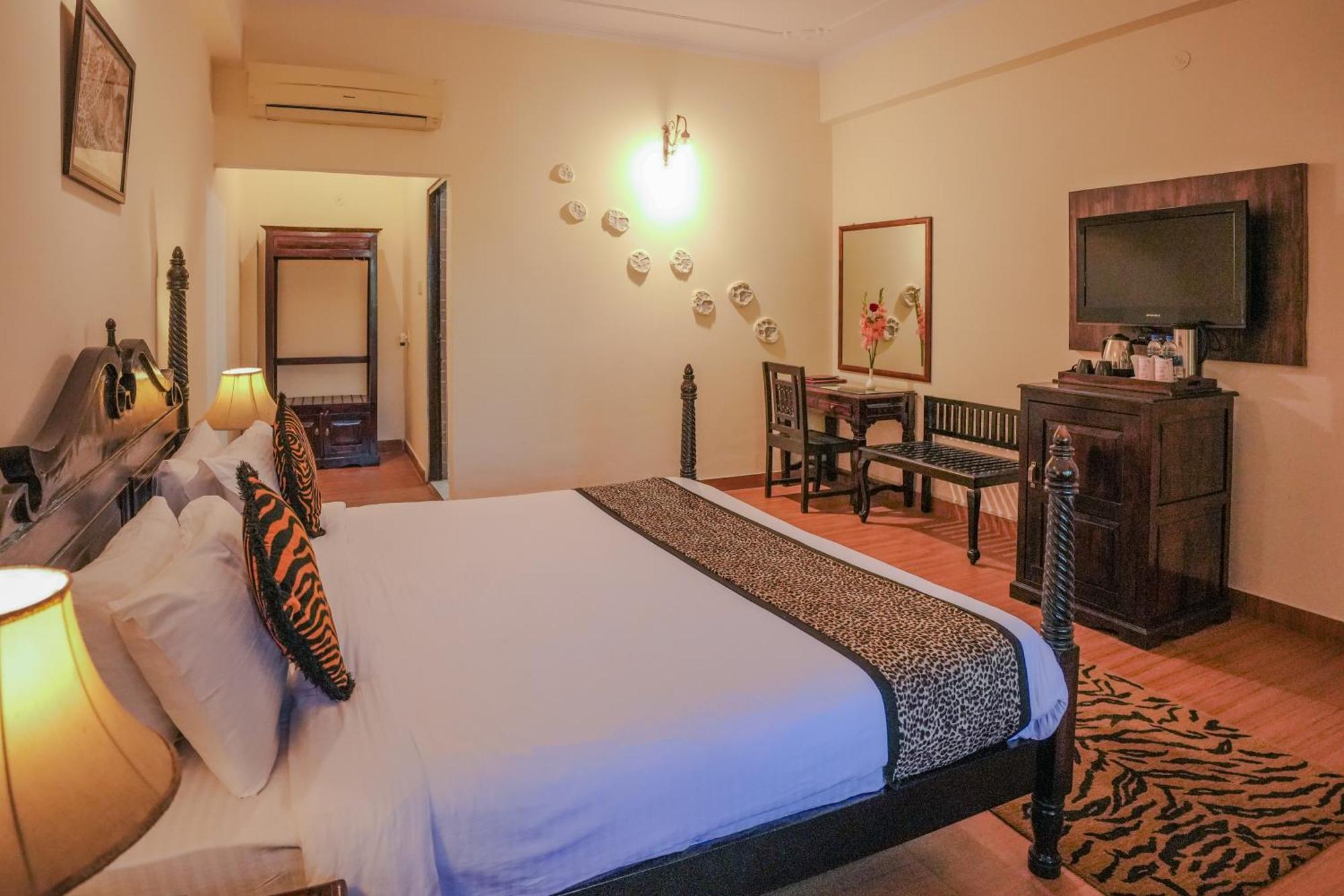 Super Deluxe Double or Twin Room on SPA Complimentary Hi-Tea cookies