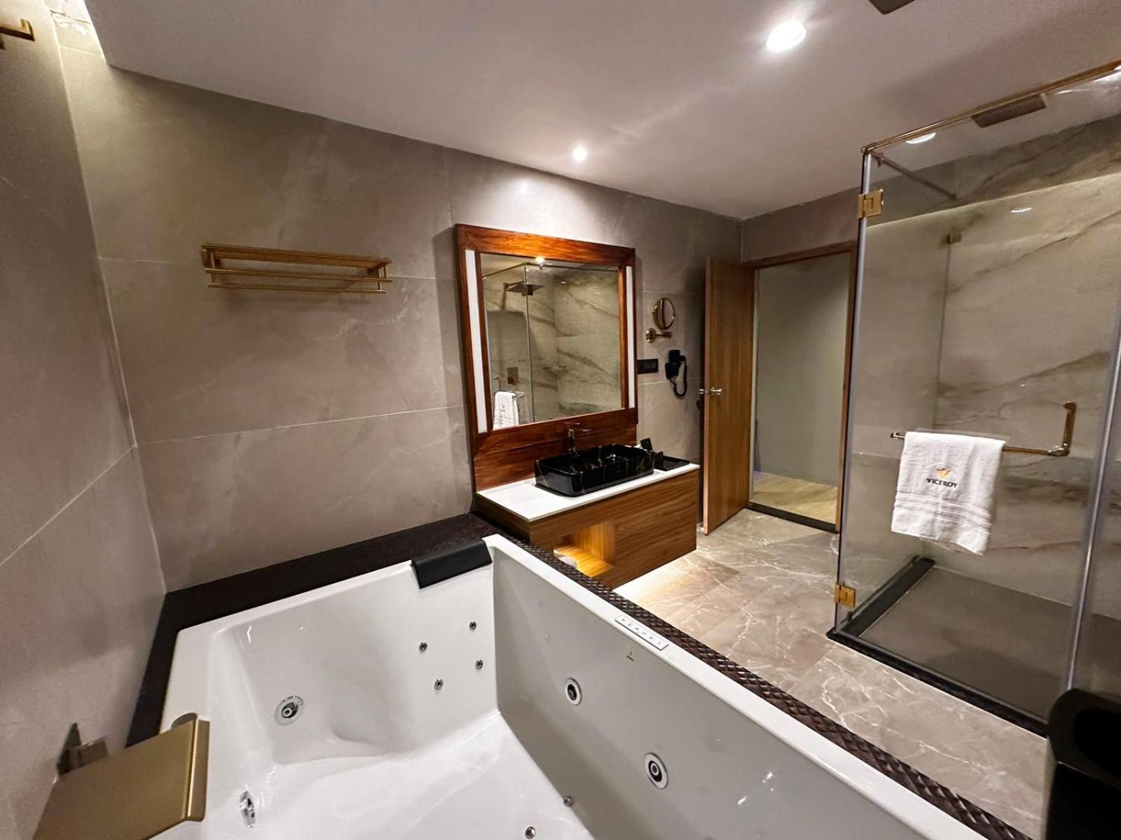 Luxury Mountain View Jacuzzi Stone Cottage,1644560152:JPEG