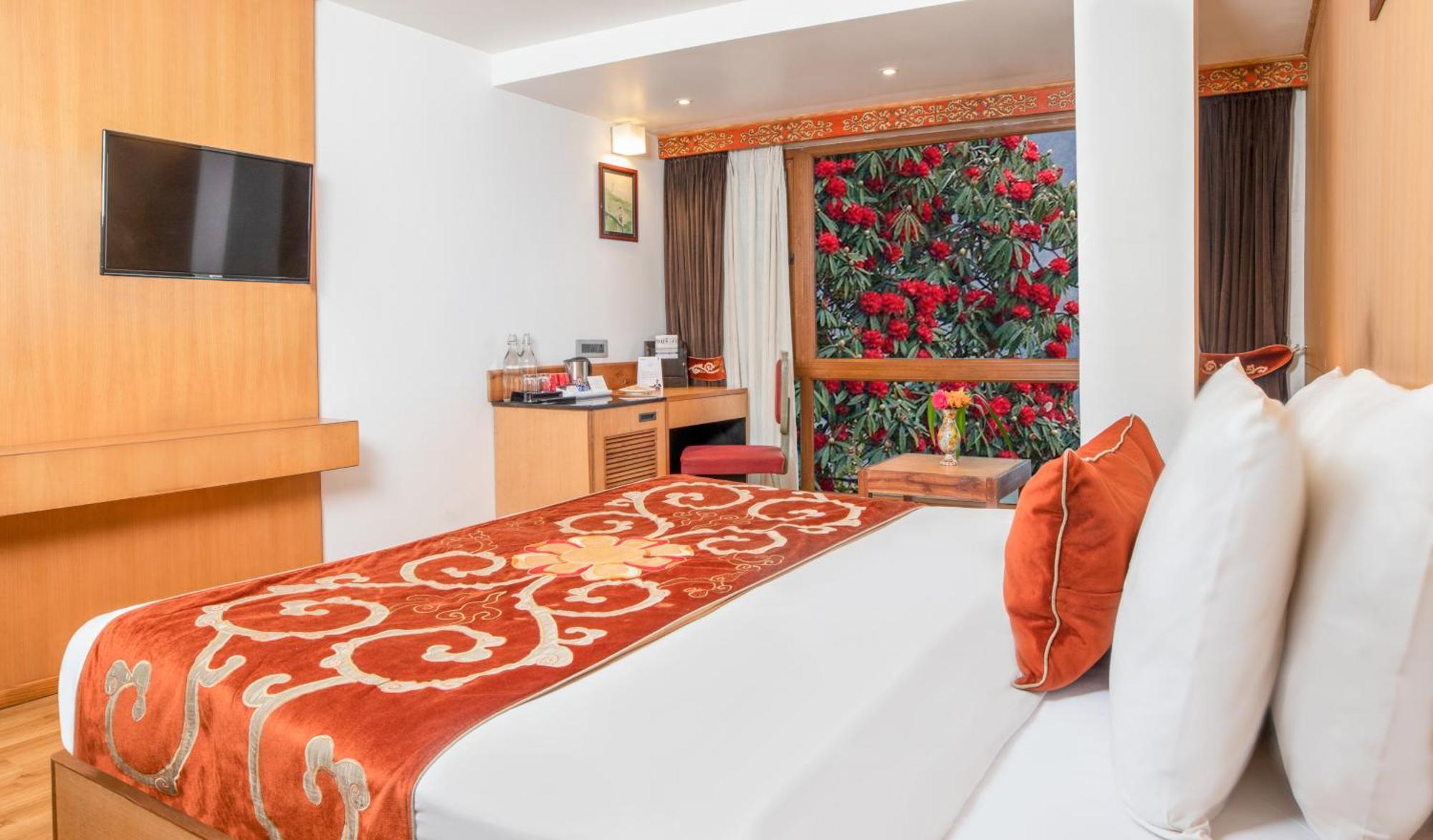 Deluxe Room with Lawn View,1656214124:JPEG