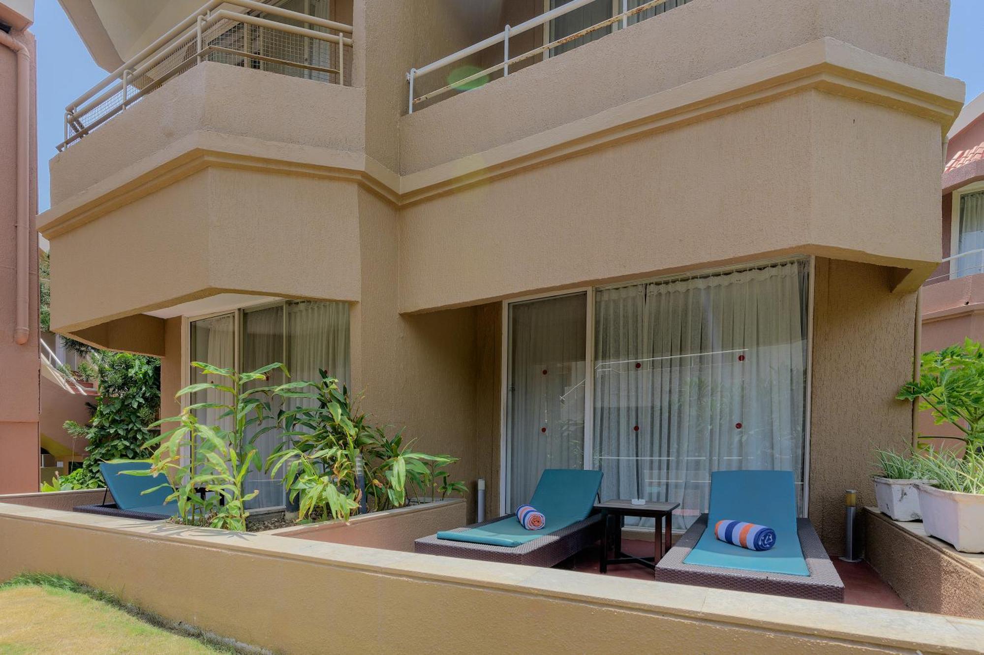 Villa Patio Room