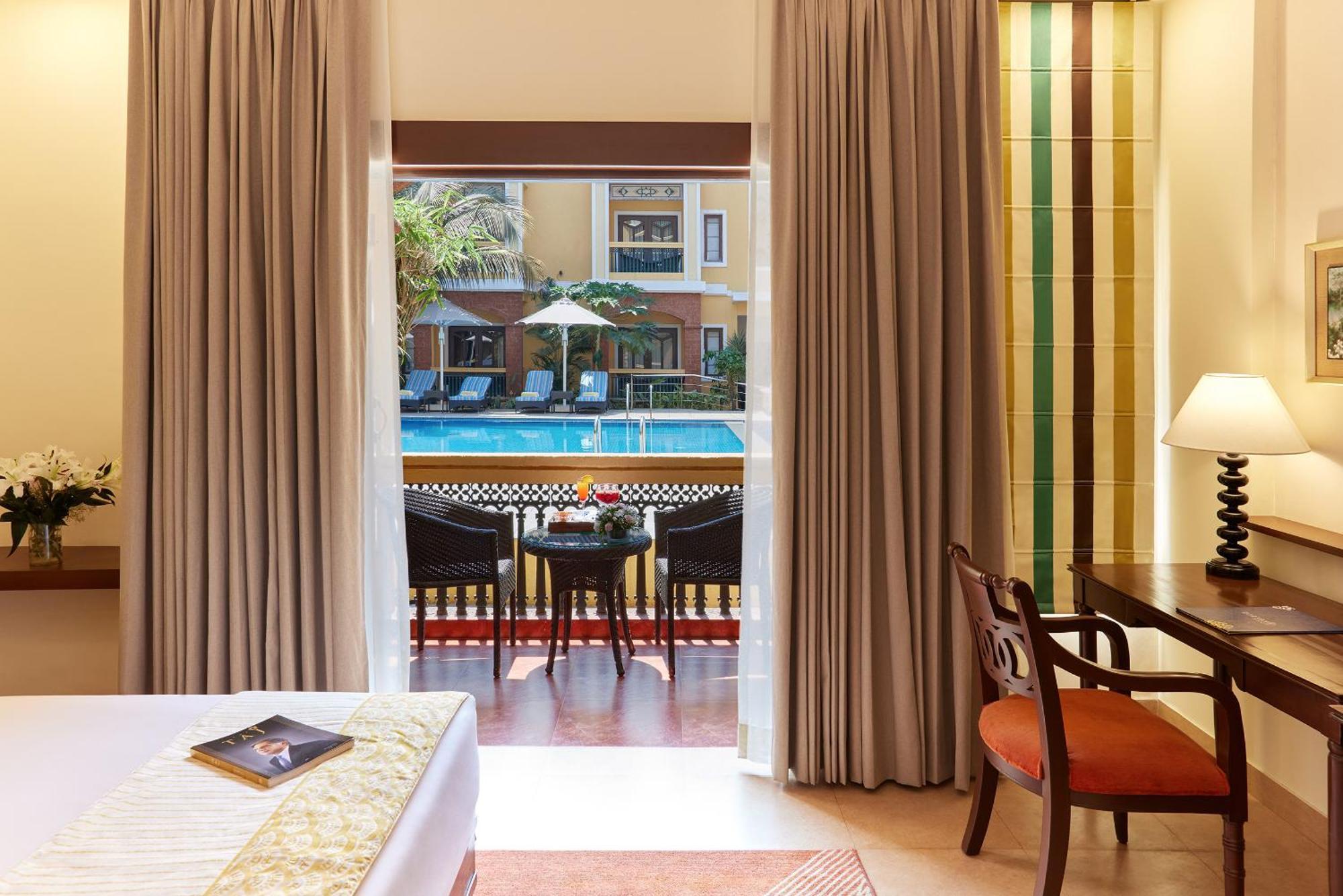 Deluxe Room Twin Bed Pool View Balcony Beer on arrival Shuttle to nearest beach on F&B
