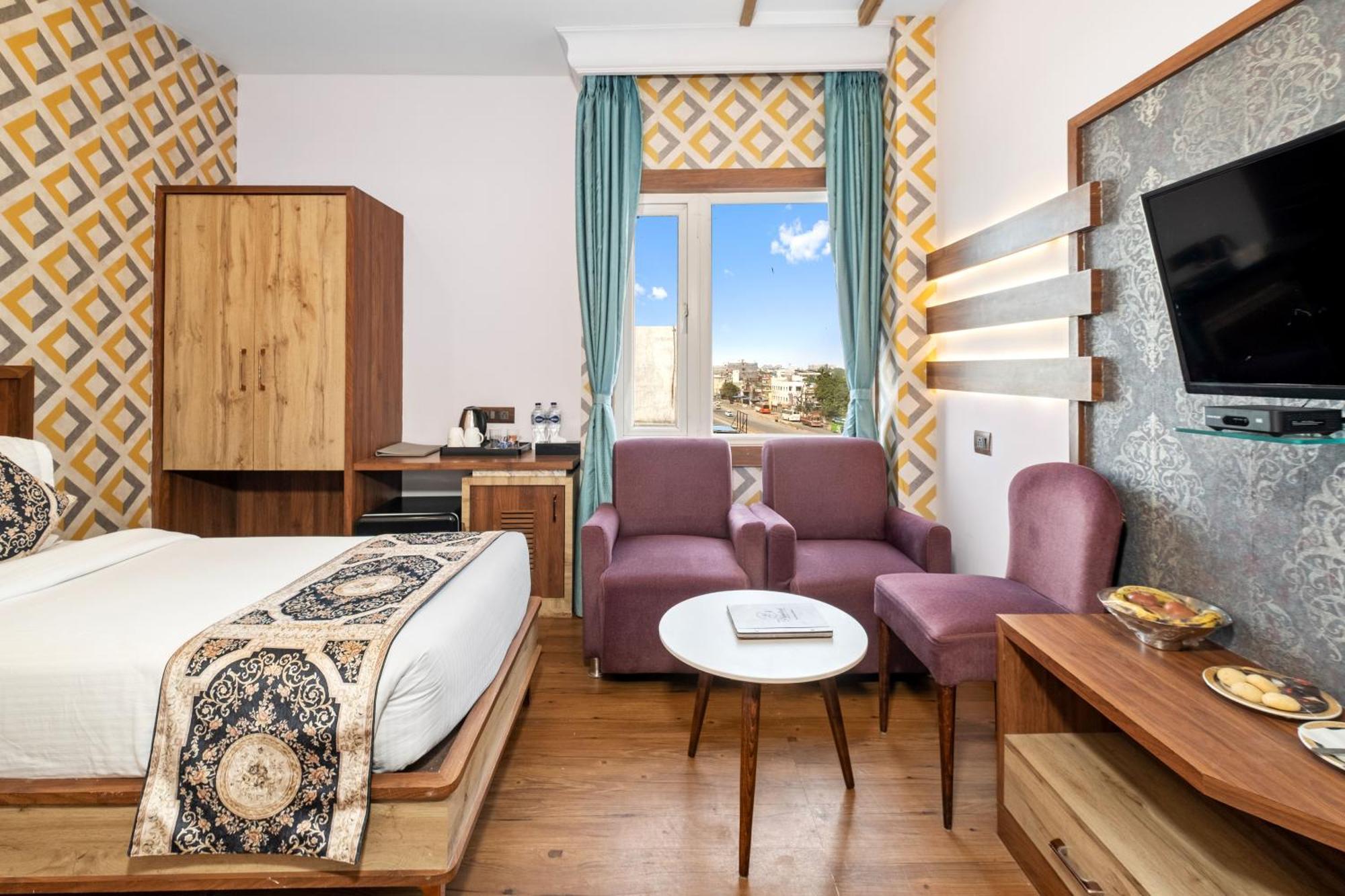 King Room