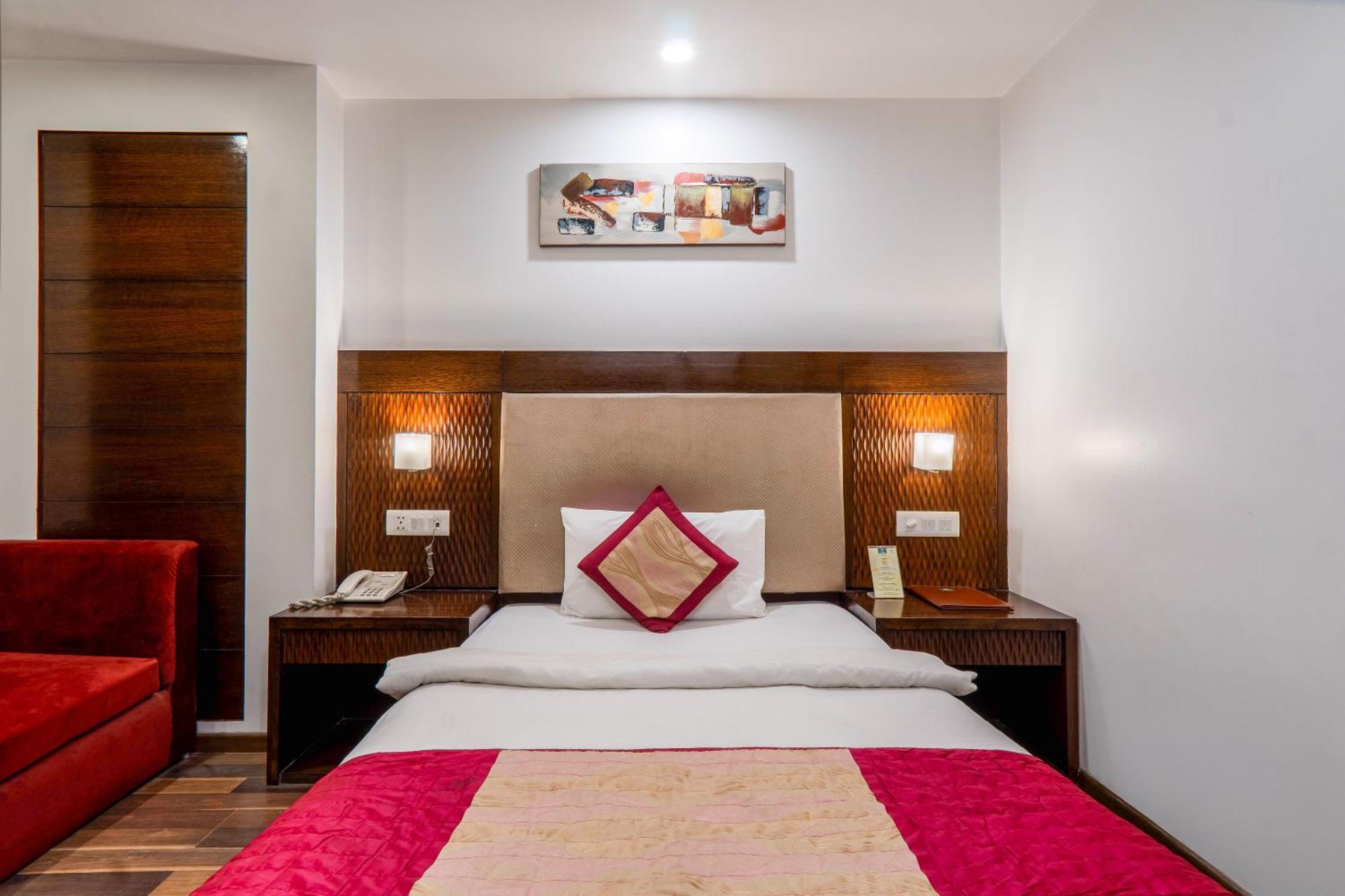 Deluxe Single Room