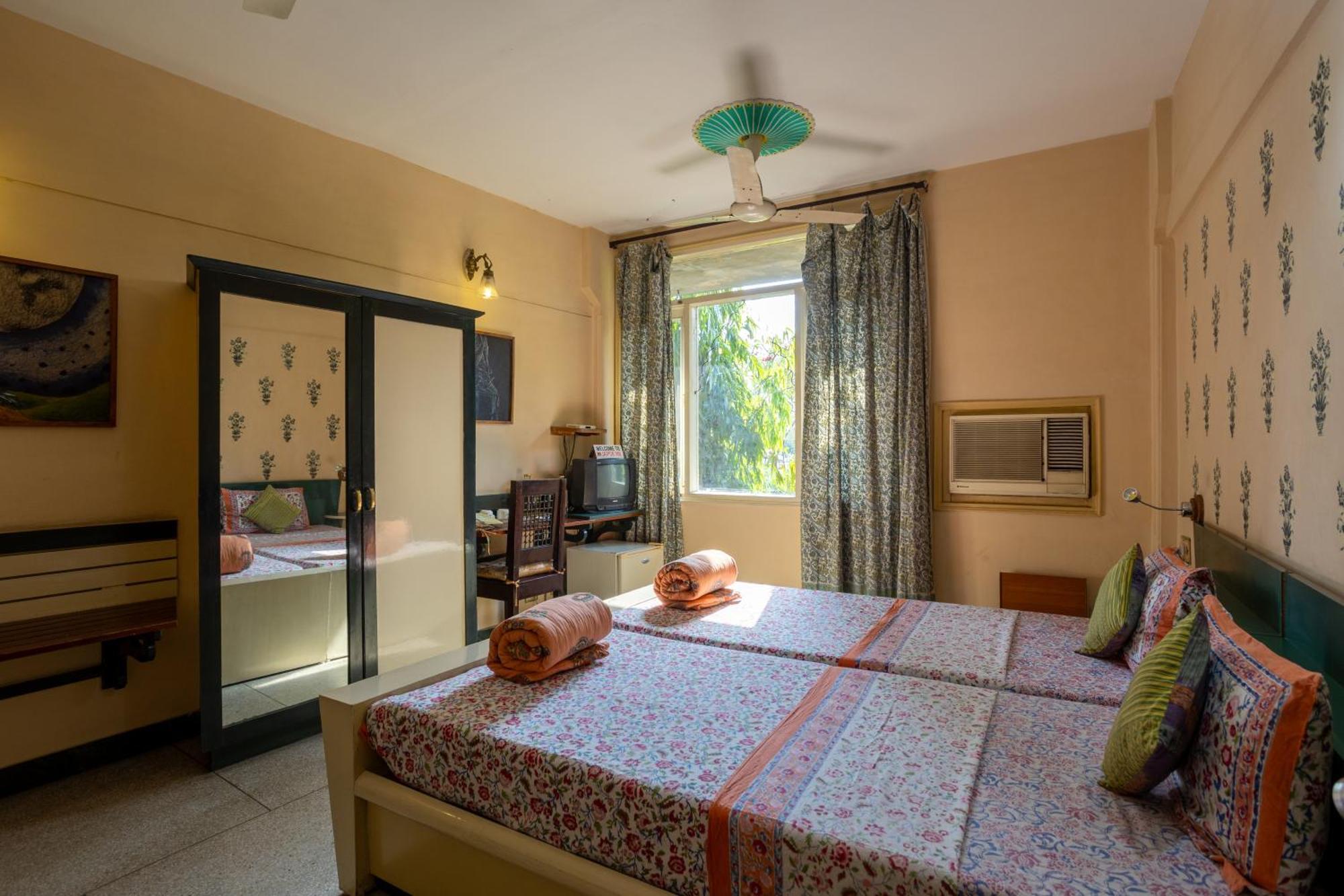 Deluxe Double or Twin Room