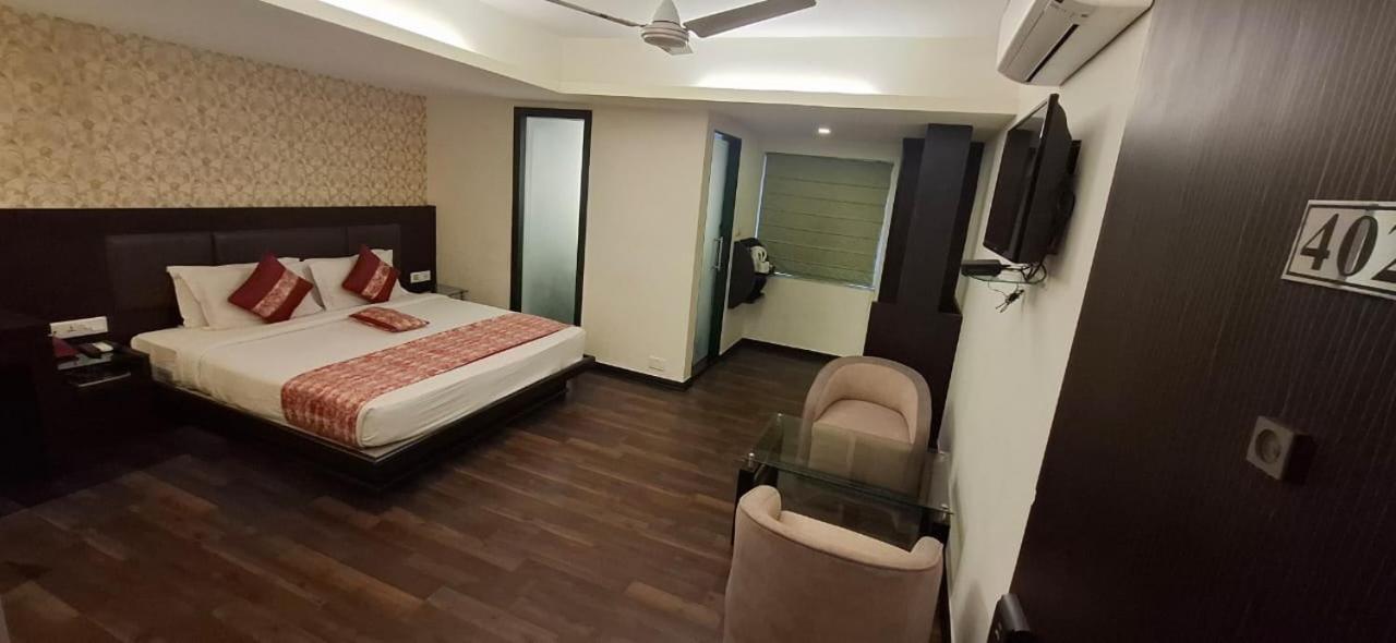 Royale Room
