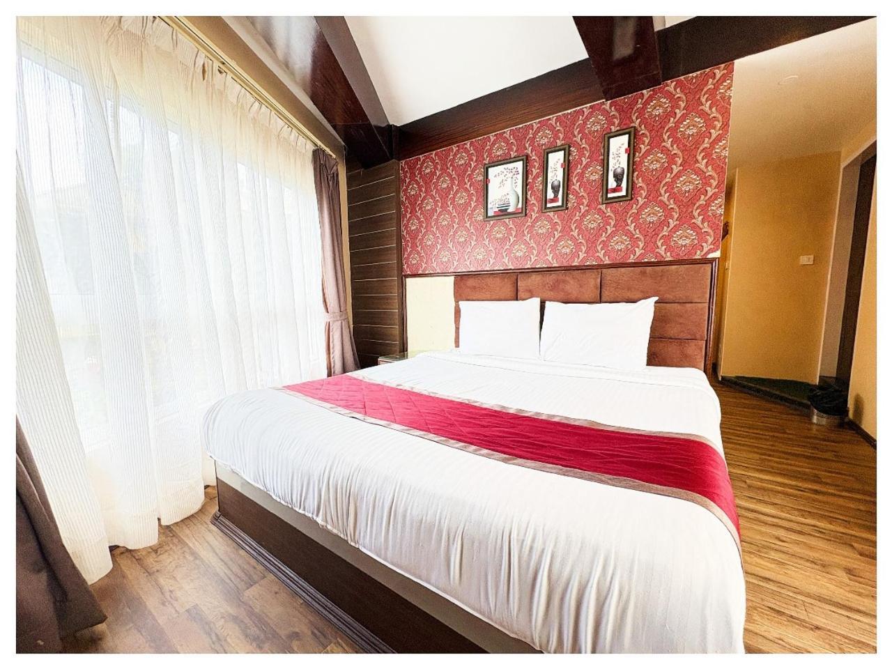 Deluxe King Room,1694565433:JPEG
