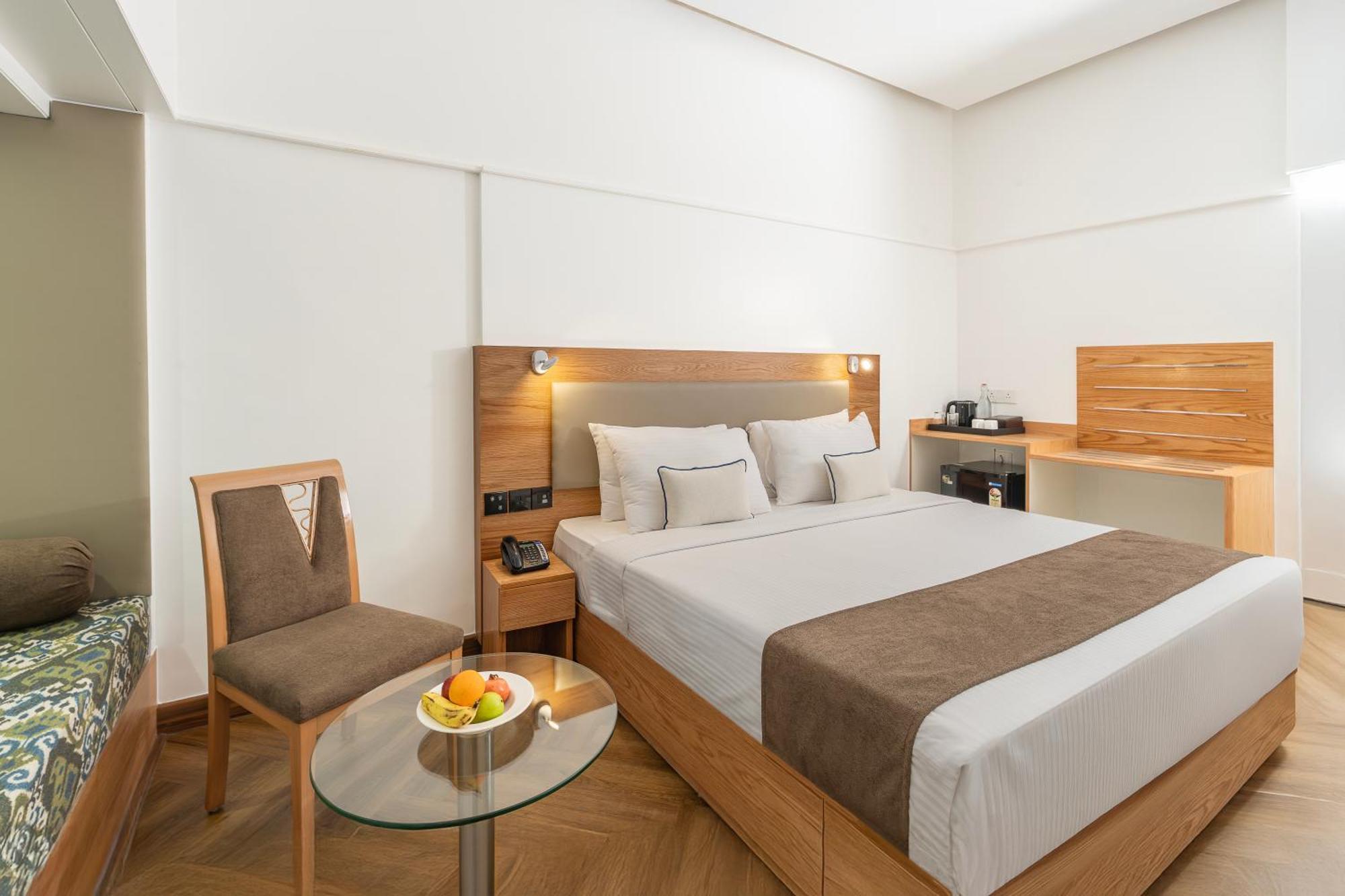 Superior Room King Bed,1697868492:JPEG
