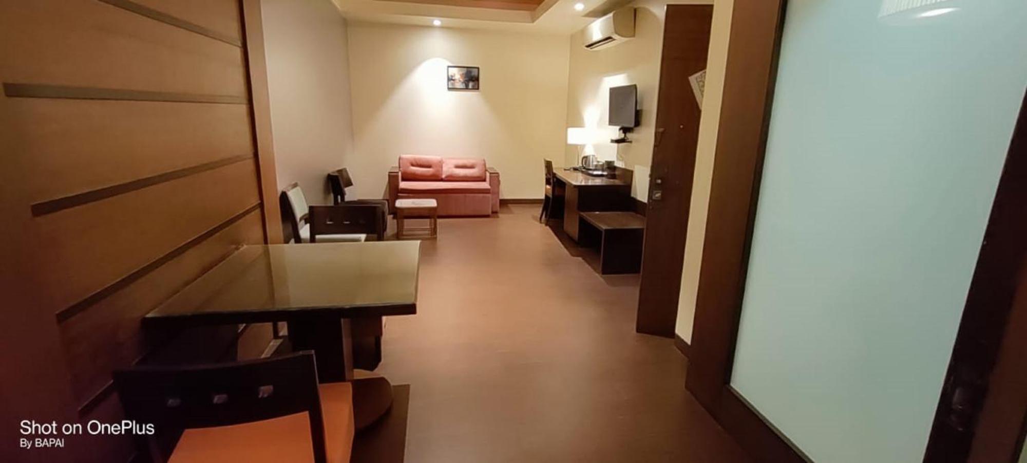 Deluxe Suite