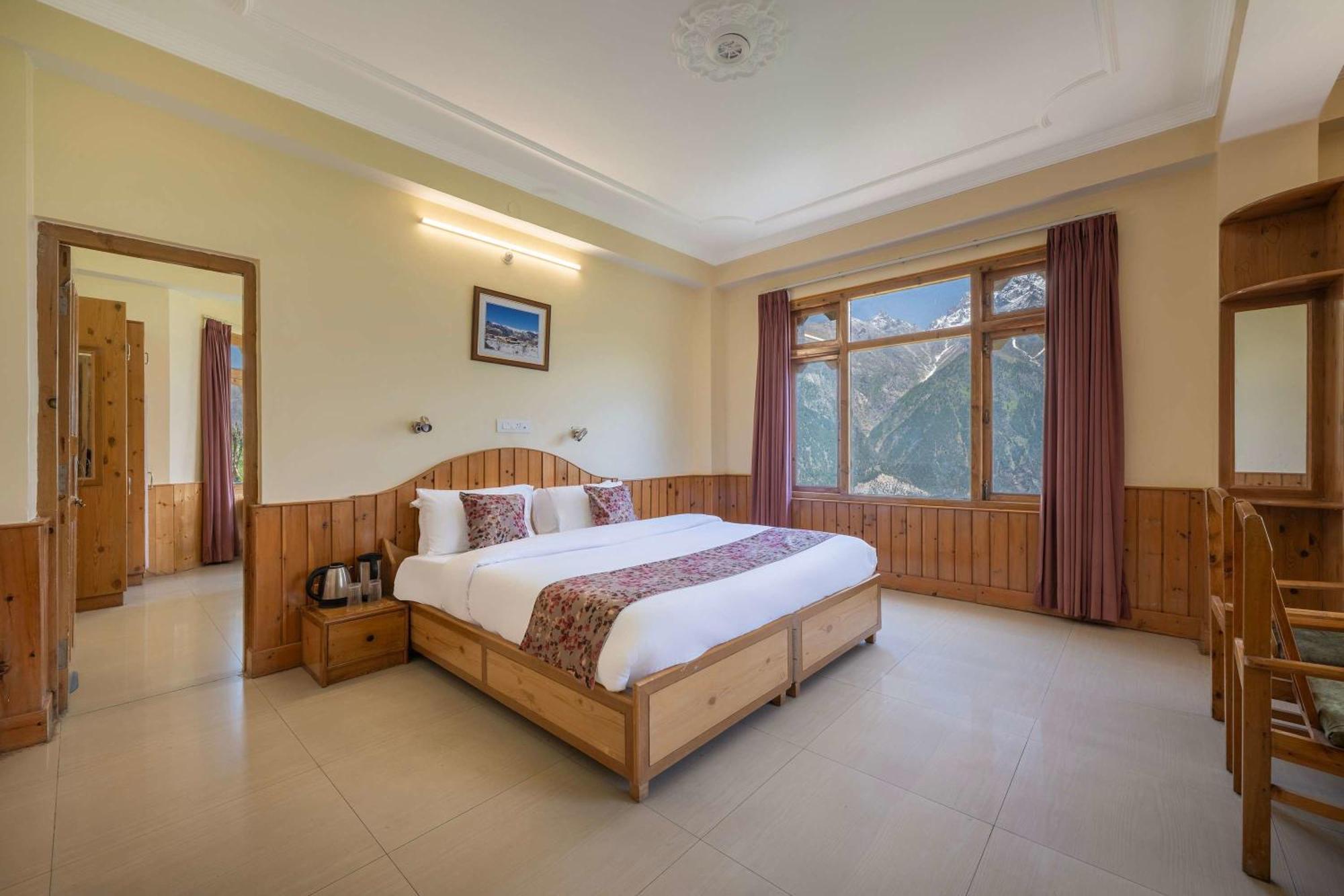 Family Room Mountain View