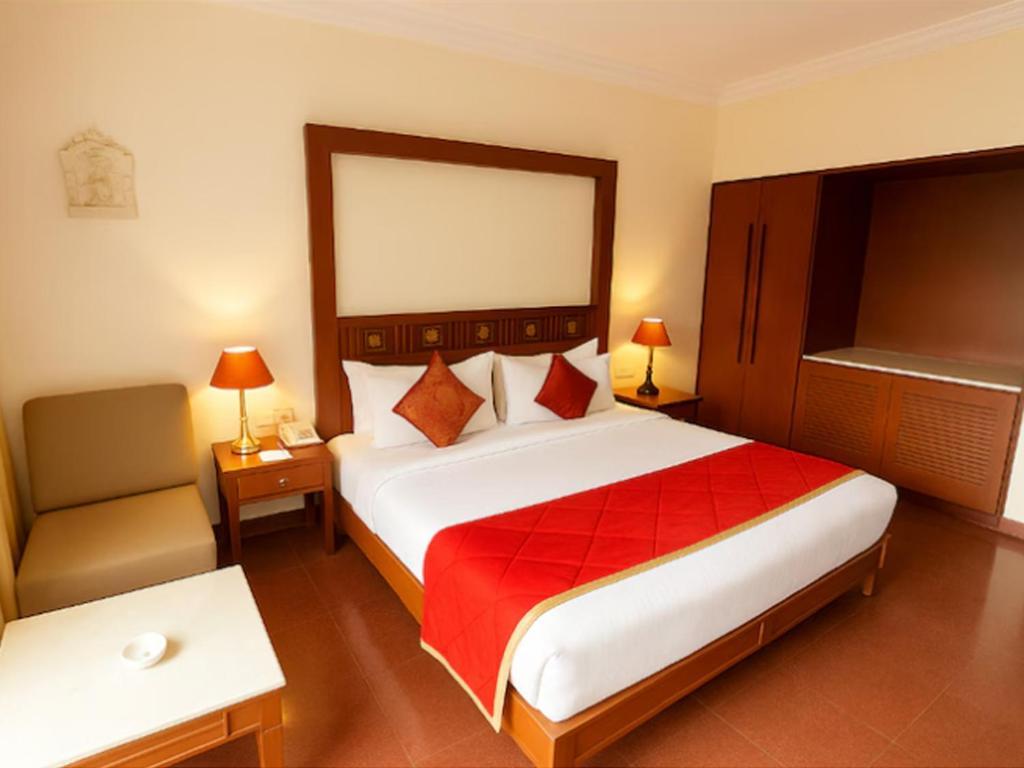 Deluxe Non Lake Facing Double or Twin Room