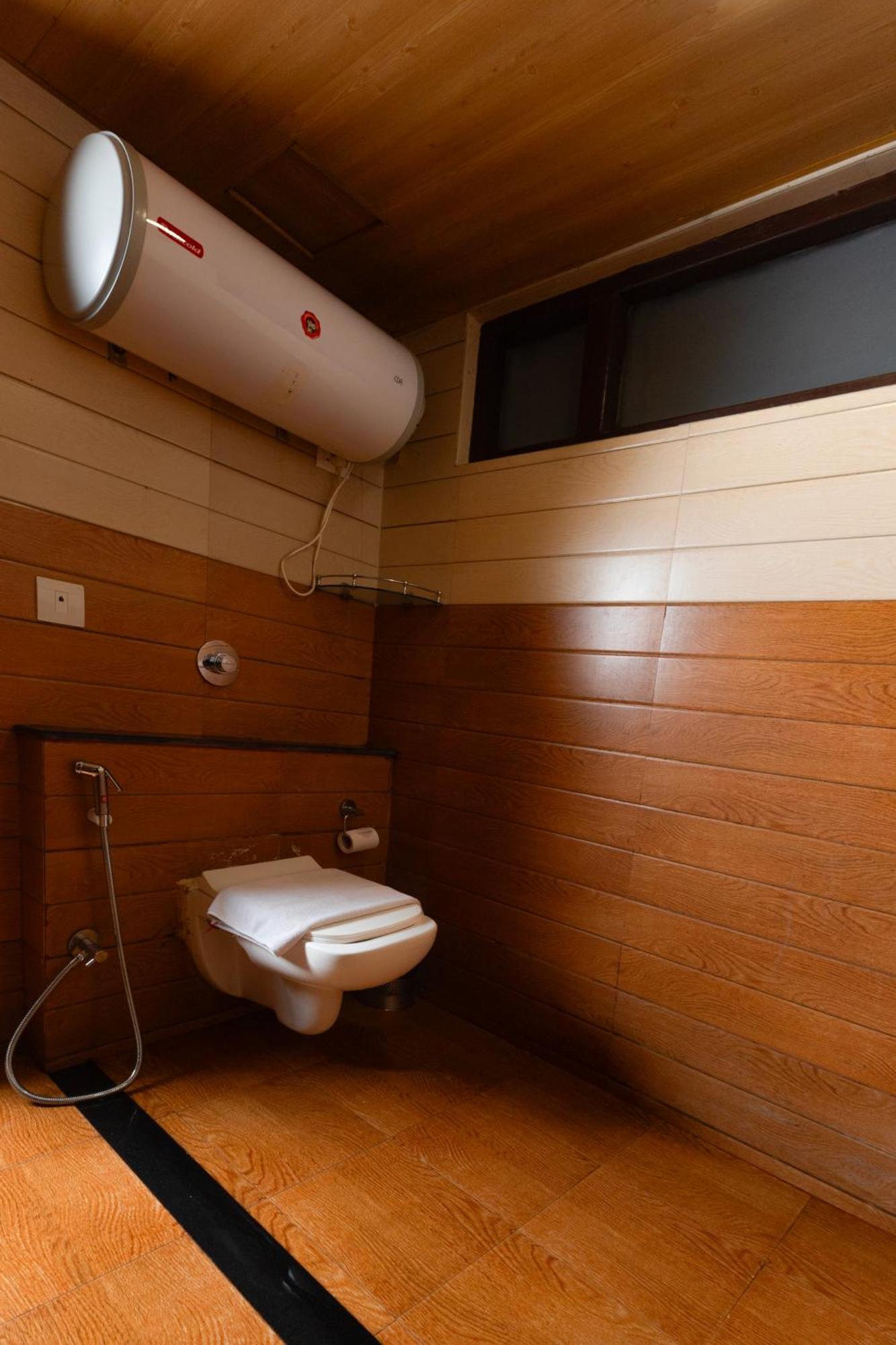 Premium Room with City View,1731578212:JPEG