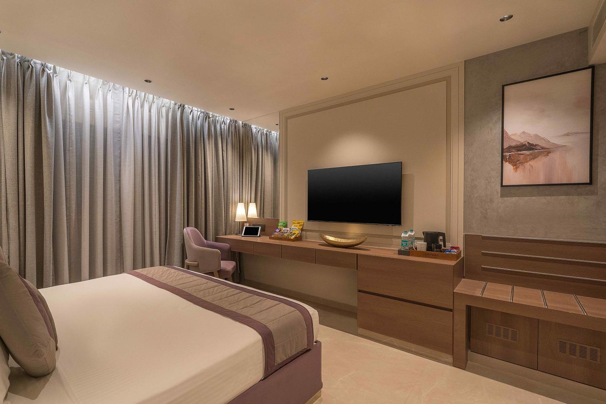 Signature Room