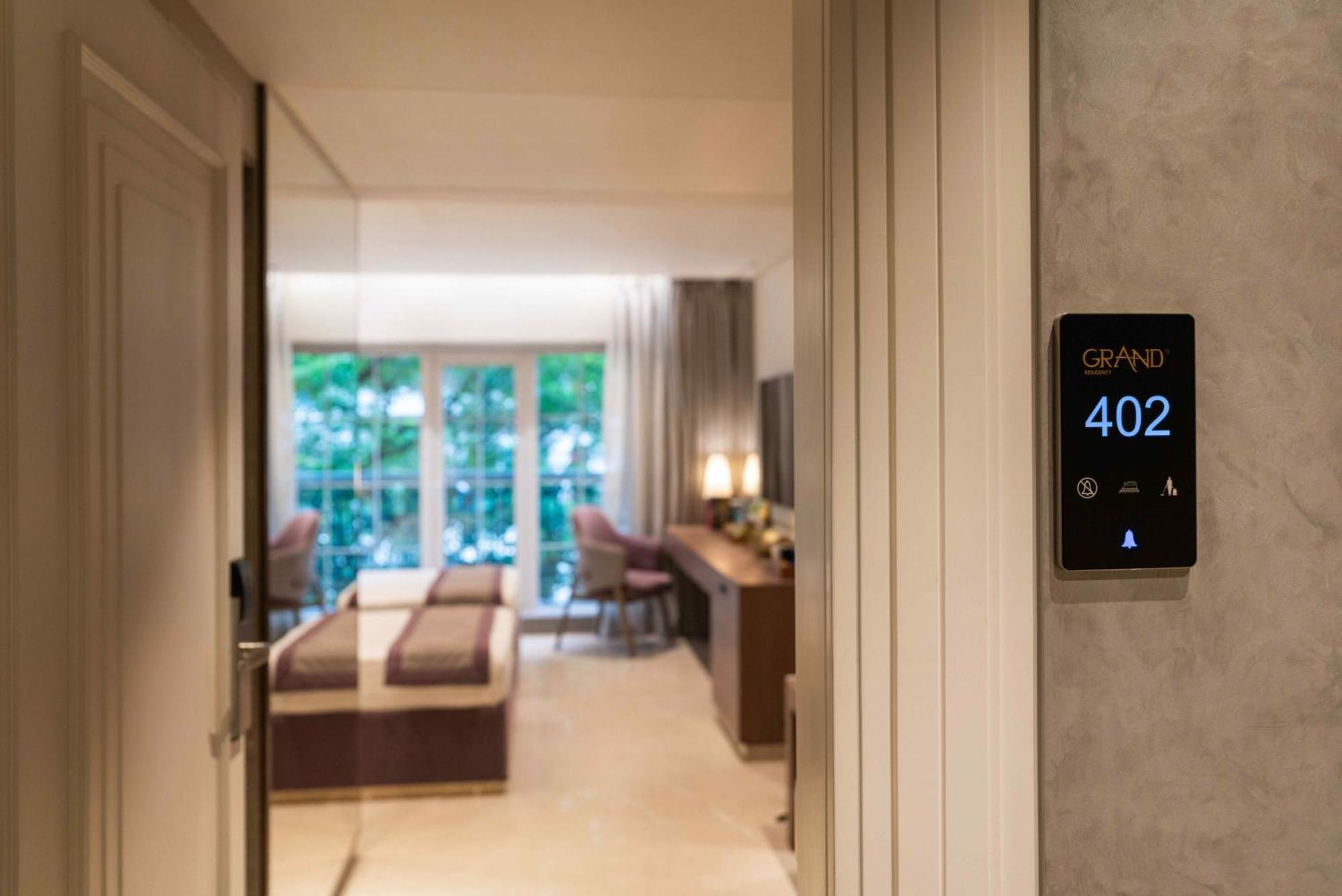 Sapphire Twin Room