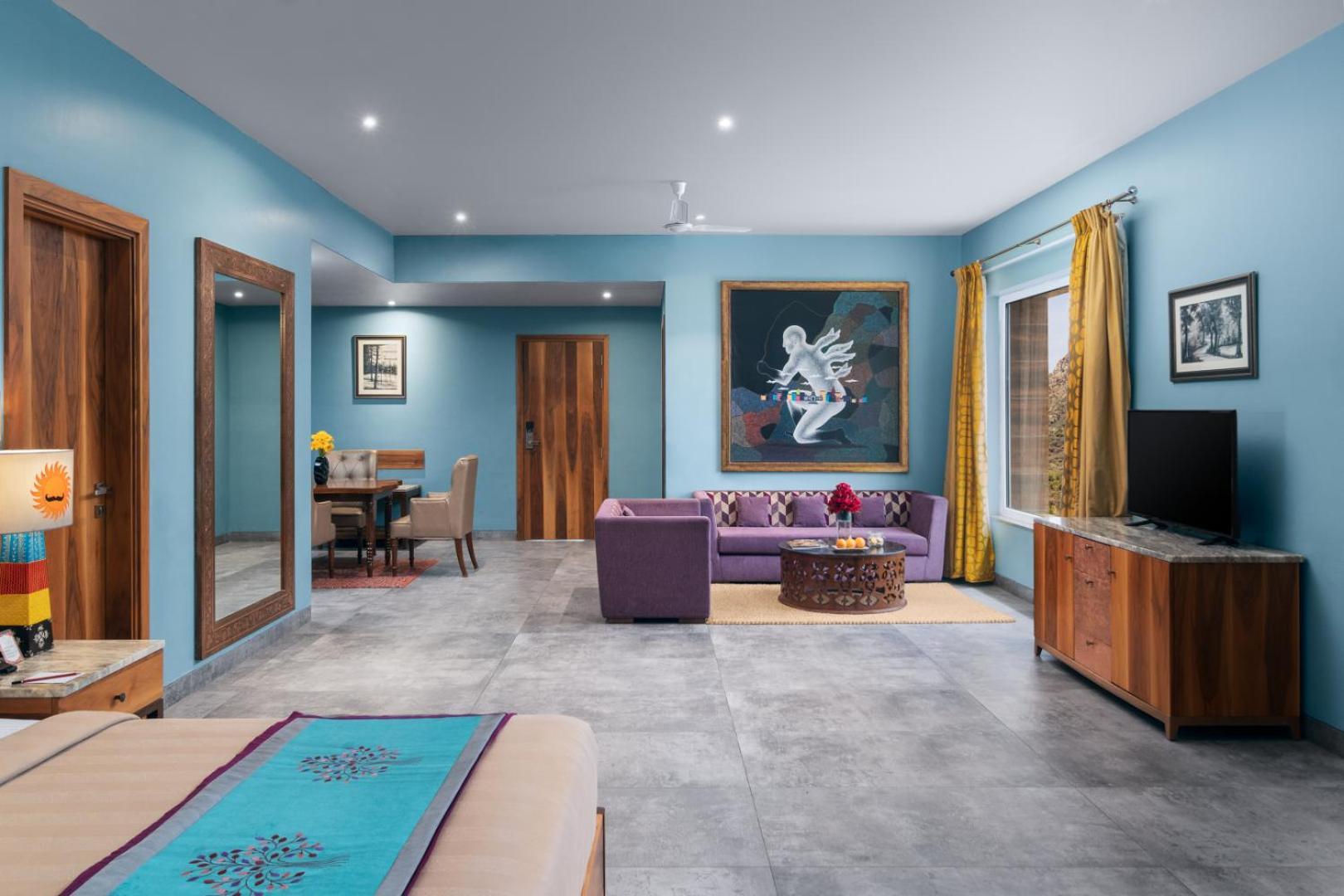 Suite,1743109955:JPEG